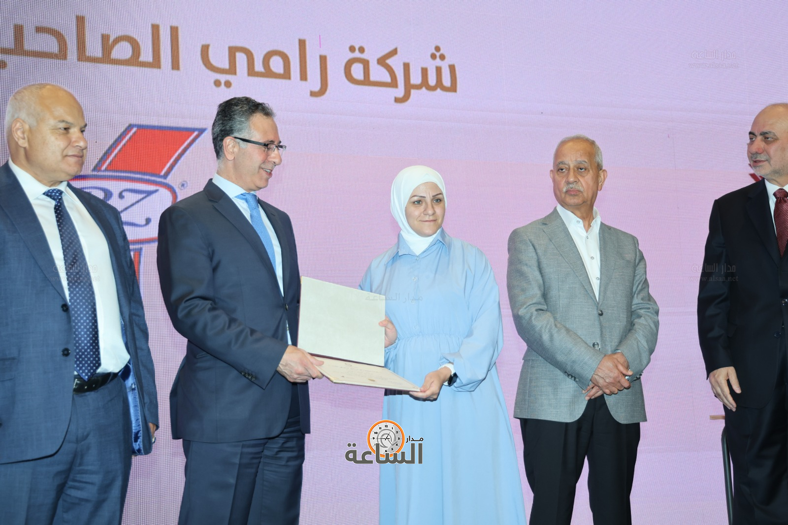 Madar Al-Saa Images 0.8187585923447235