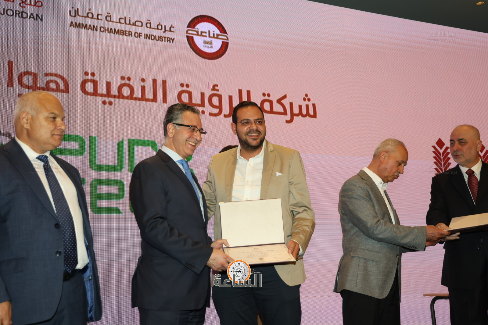 Madar Al-Saa Images 0.9612118571101371