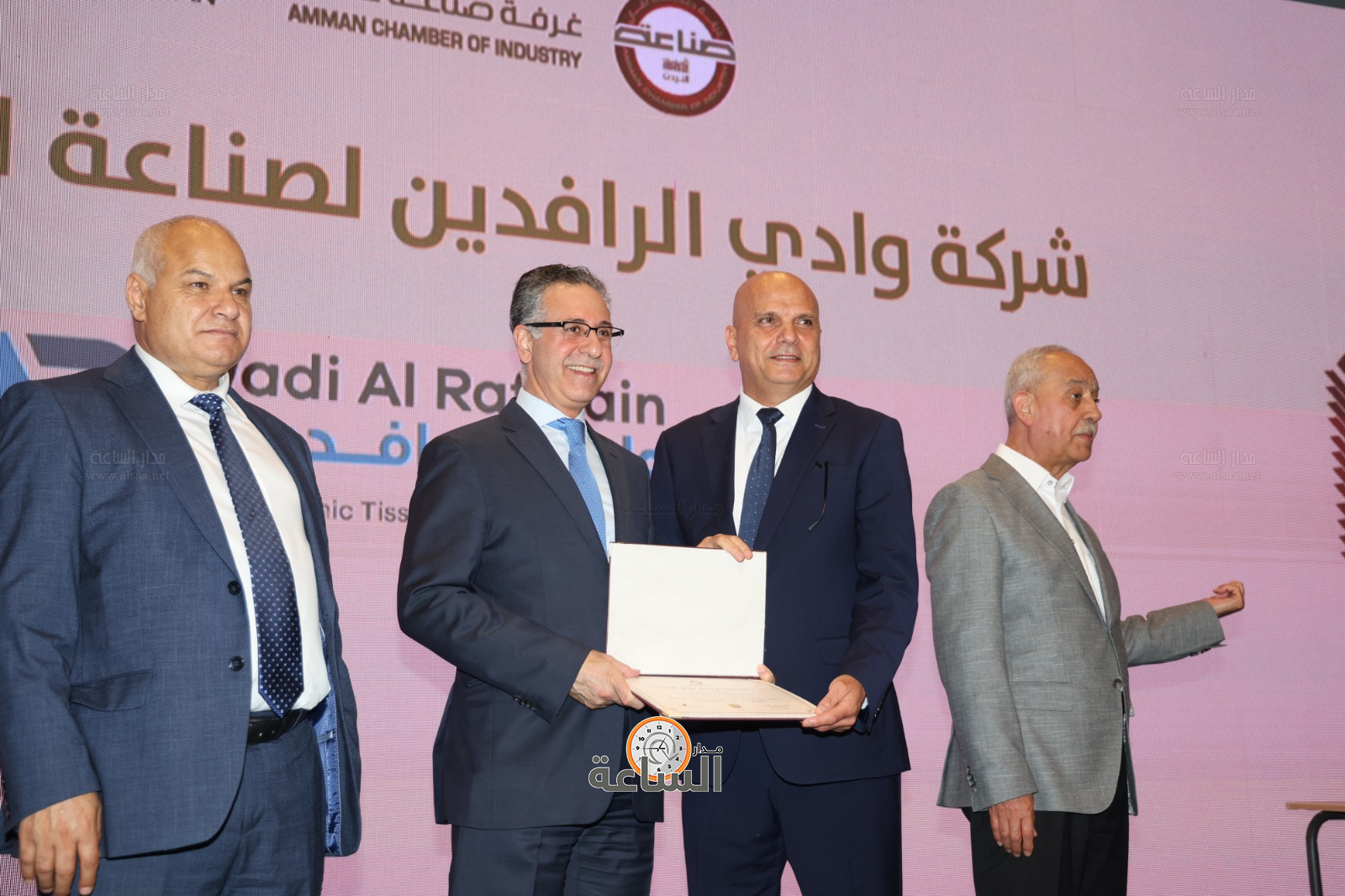 Madar Al-Saa Images 0.33782483884608205