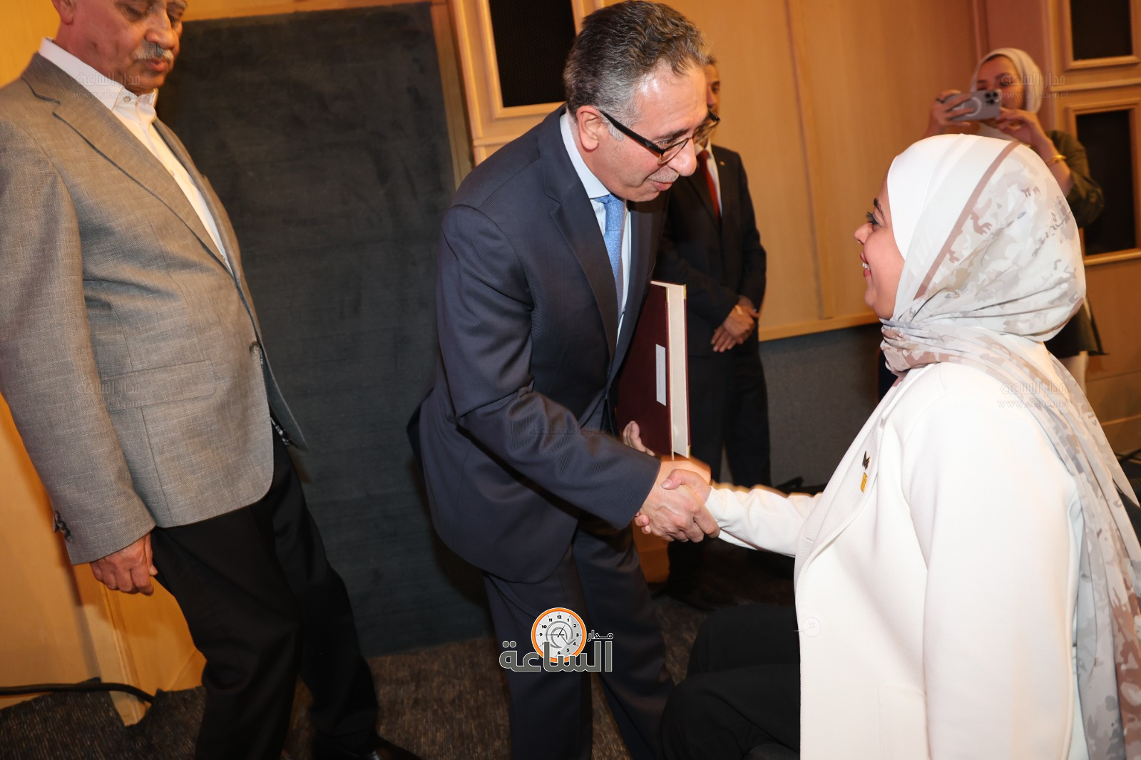 Madar Al-Saa Images 0.5955168962689115