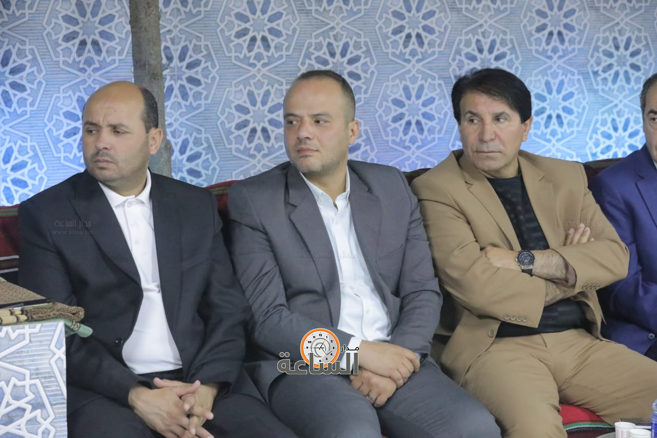 Madar Al-Saa Images 0.18447567020542