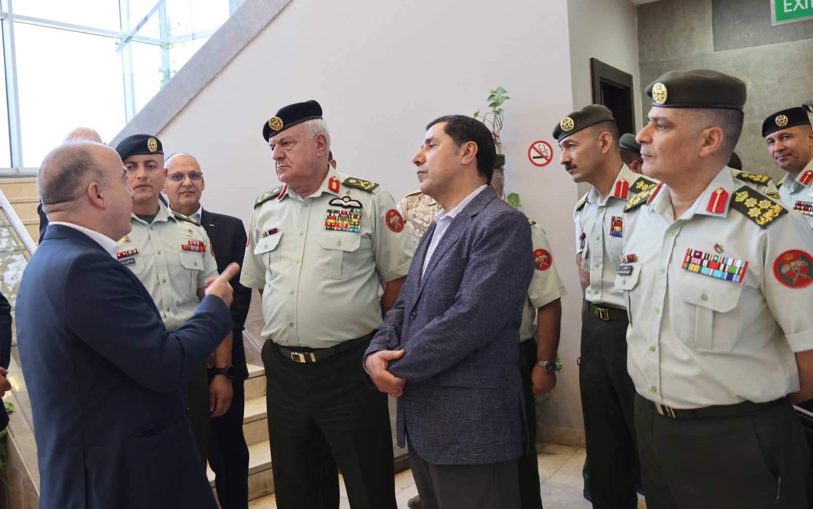 Madar Al-Saa Images 0.6728381044234412