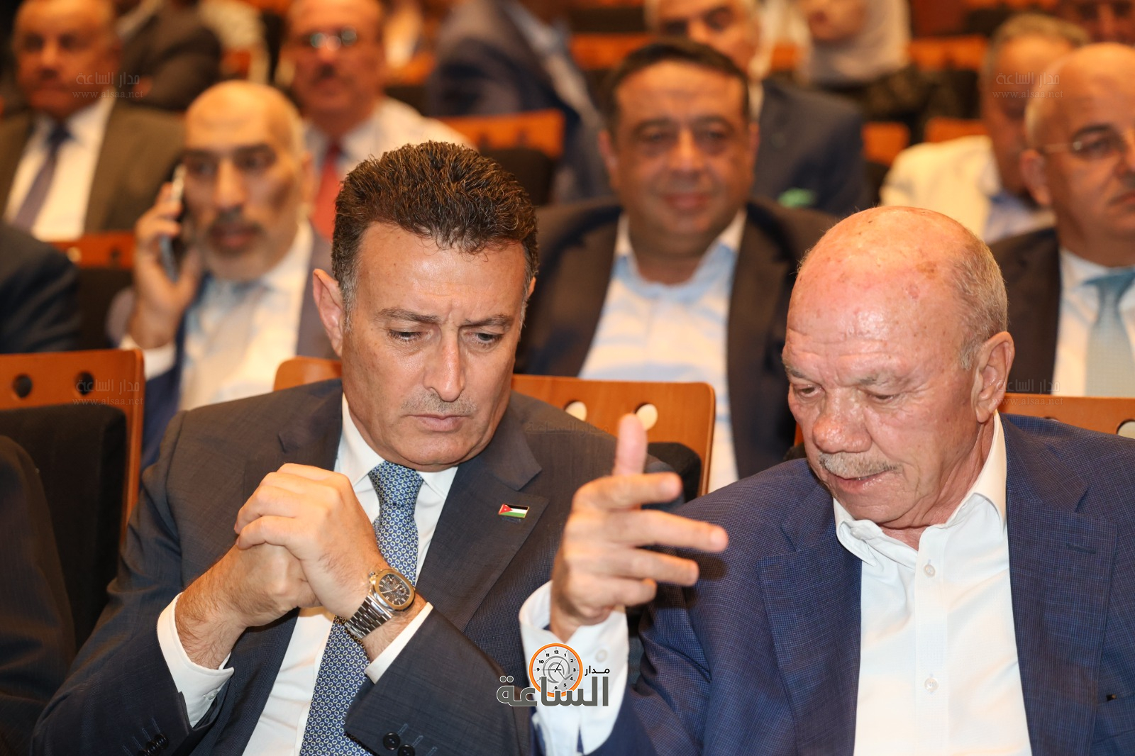 Madar Al-Saa Images 0.8390627760075687