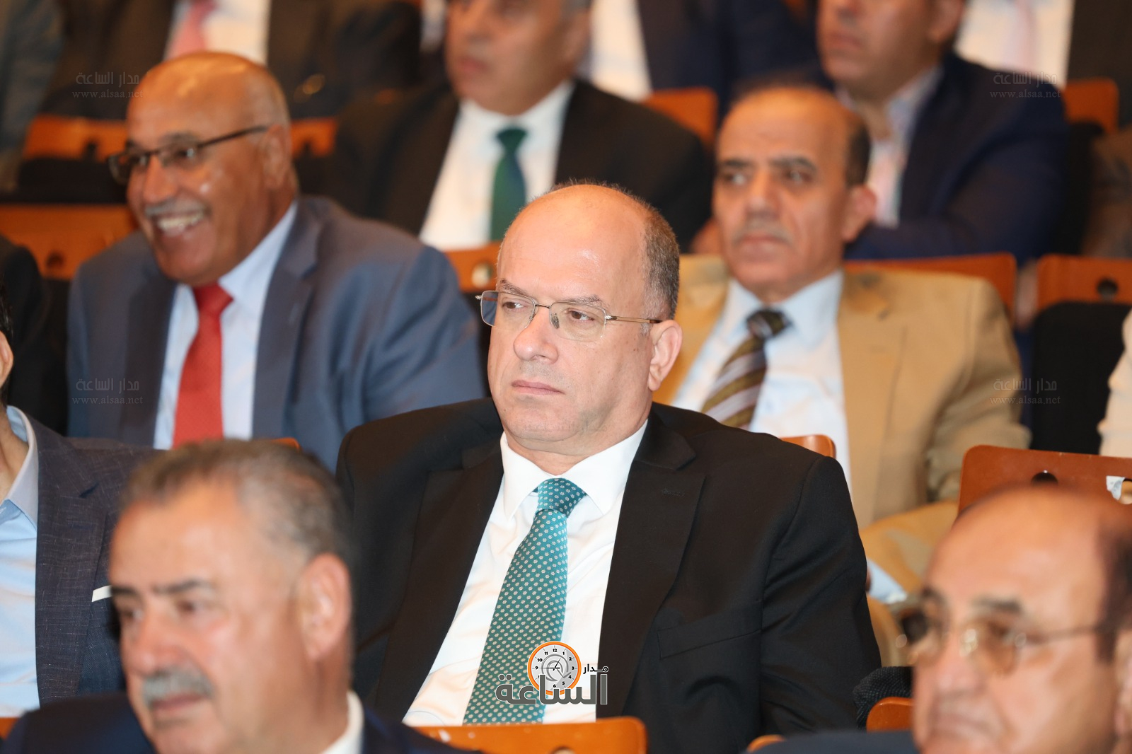 Madar Al-Saa Images 0.6938068611349342