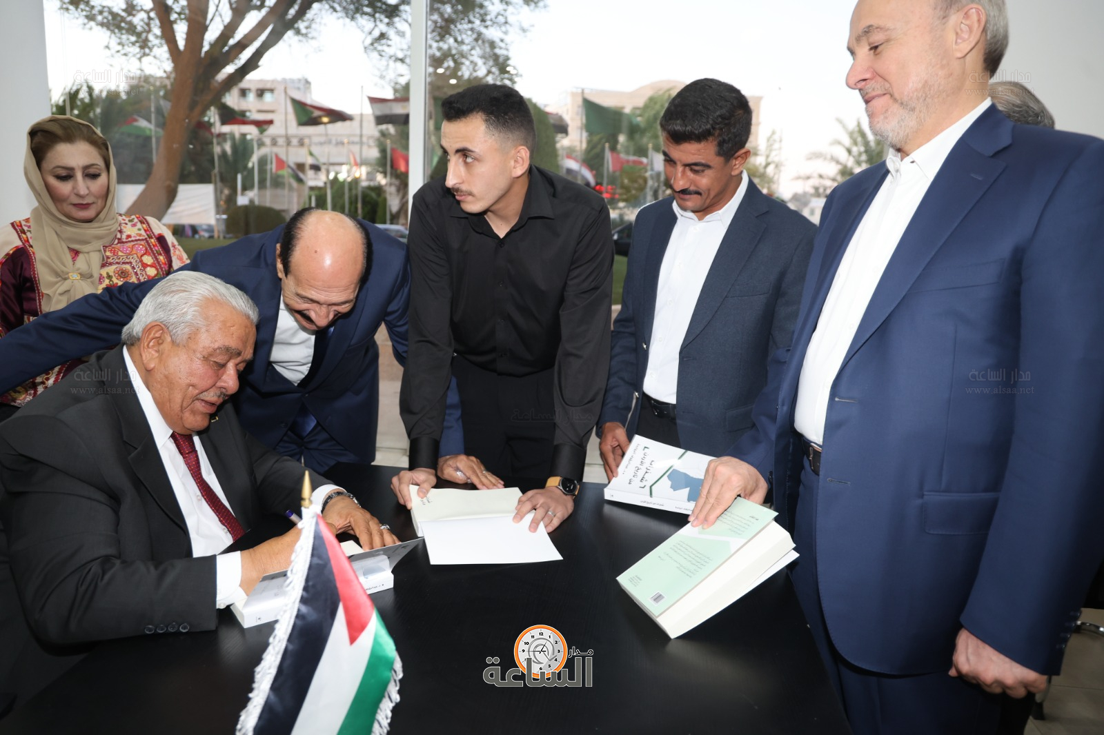 Madar Al-Saa Images 0.4828914807709054