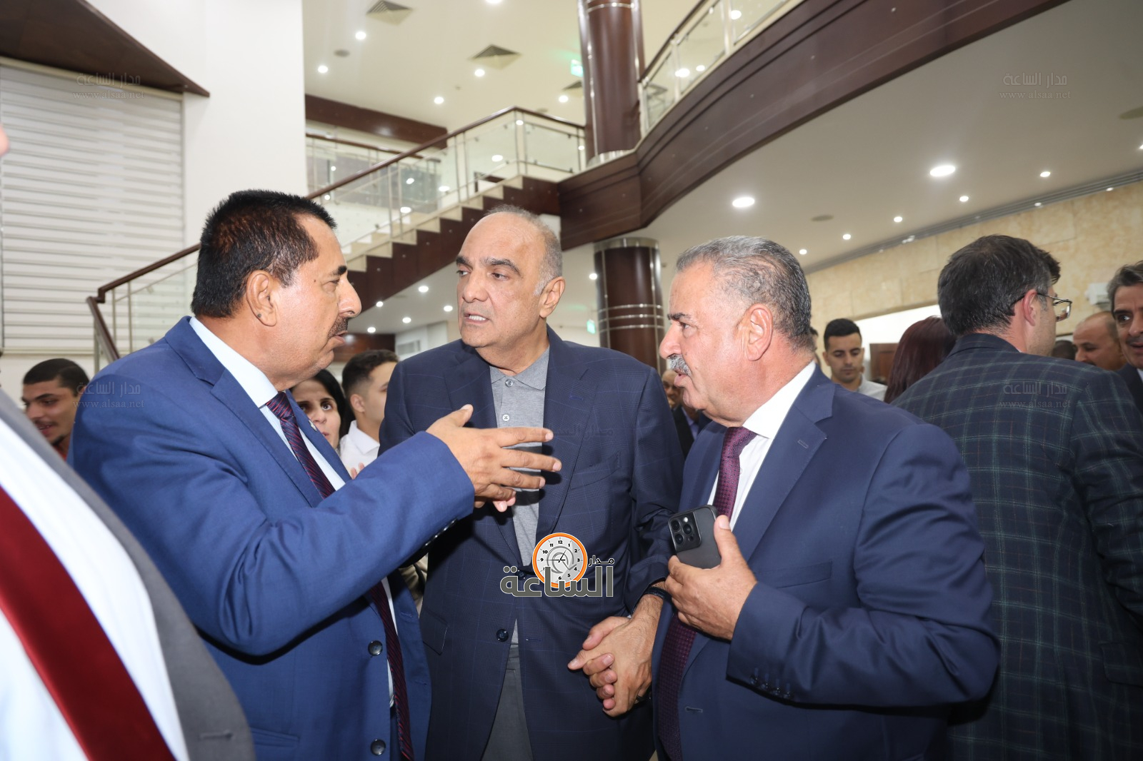 Madar Al-Saa Images 0.8751521456159653