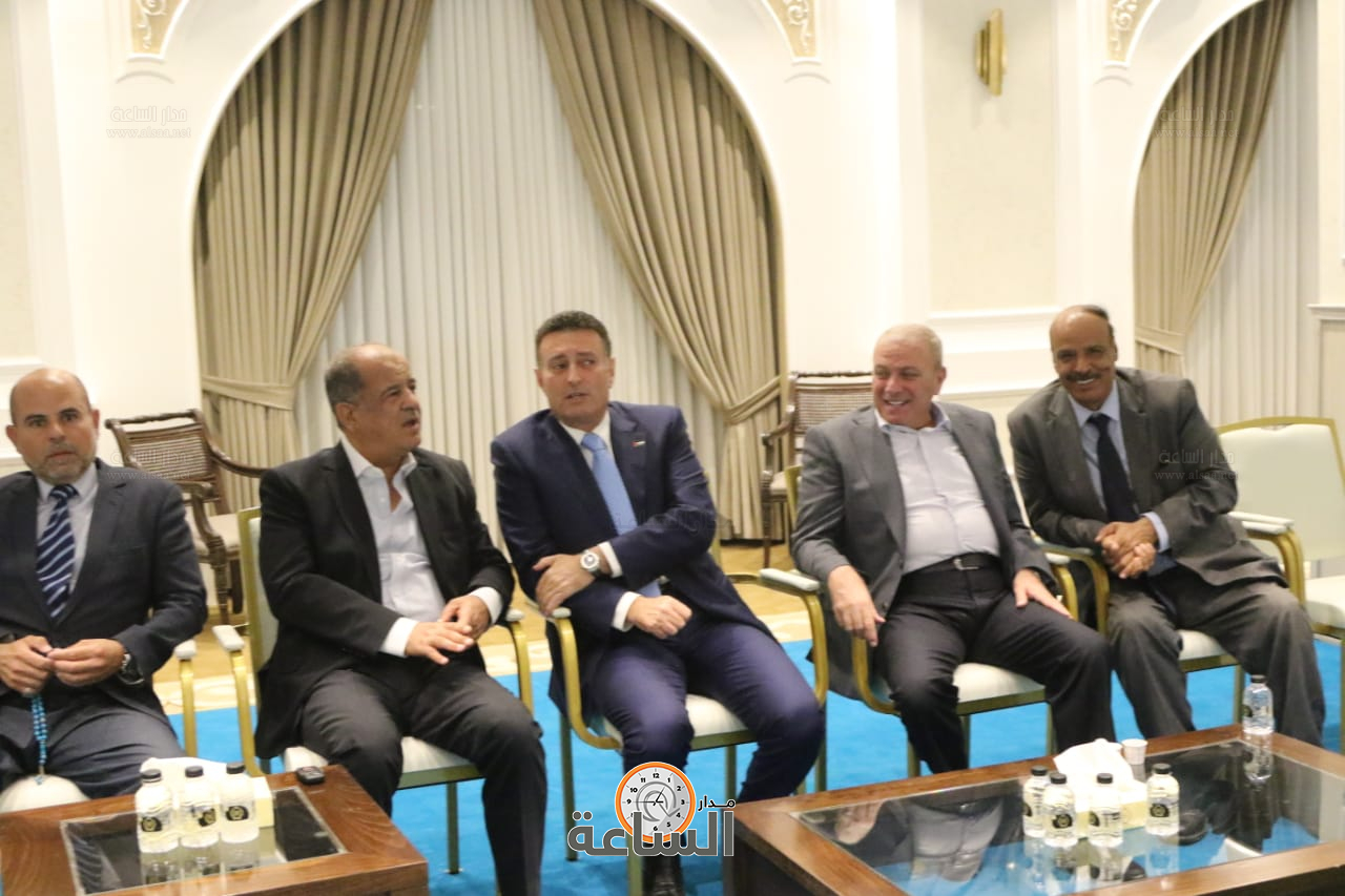 Madar Al-Saa Images 0.6179946785841159