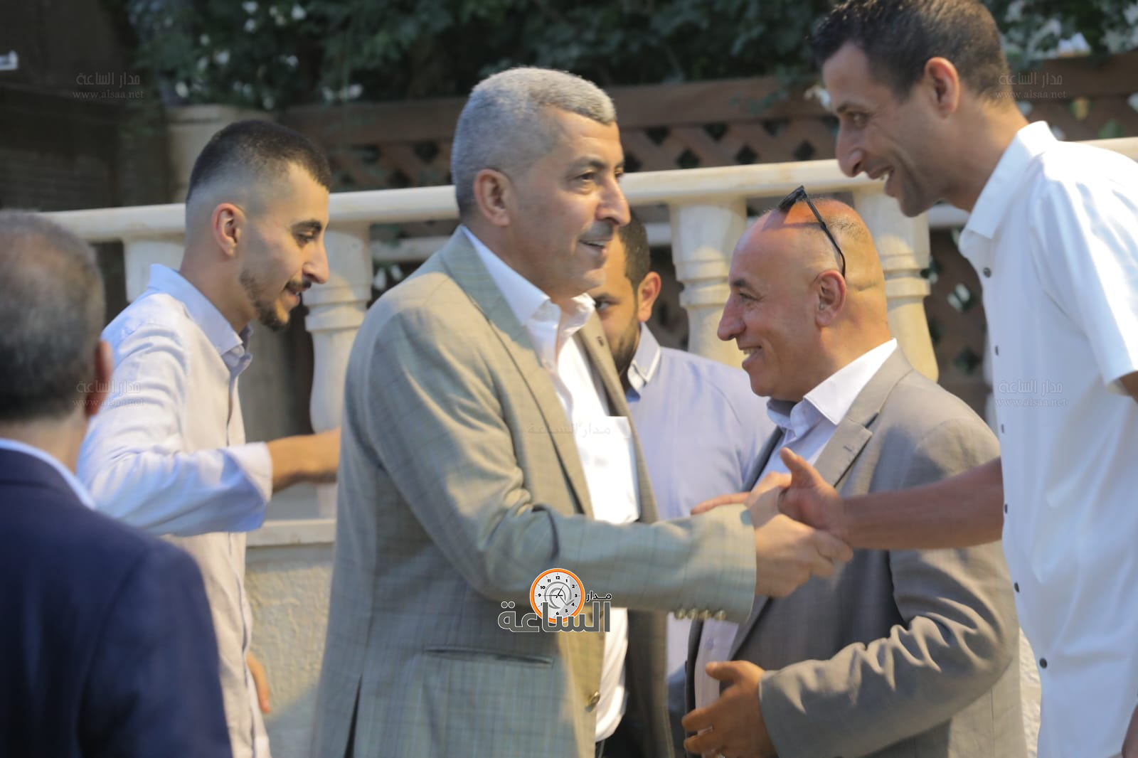 Madar Al-Saa Images 0.25004668420894305