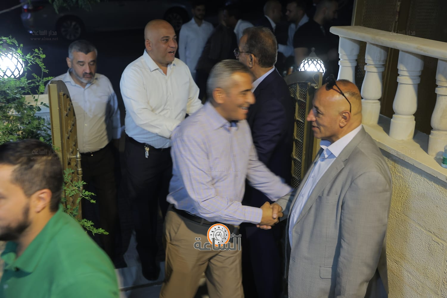 Madar Al-Saa Images 0.9078358662050234