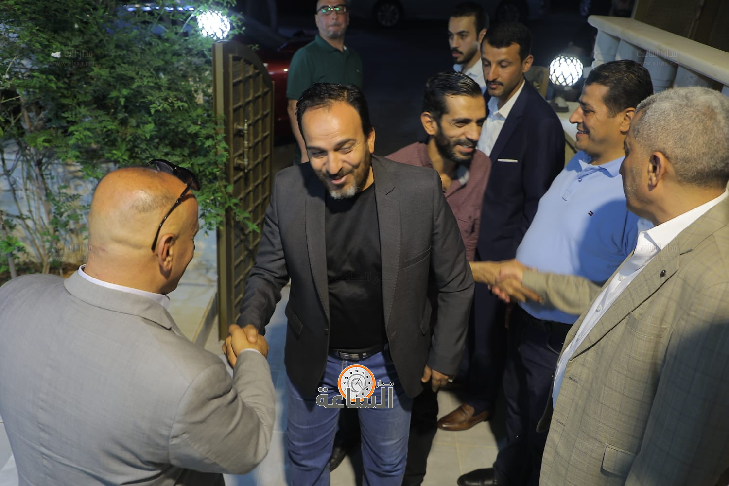 Madar Al-Saa Images 0.4837035636510152