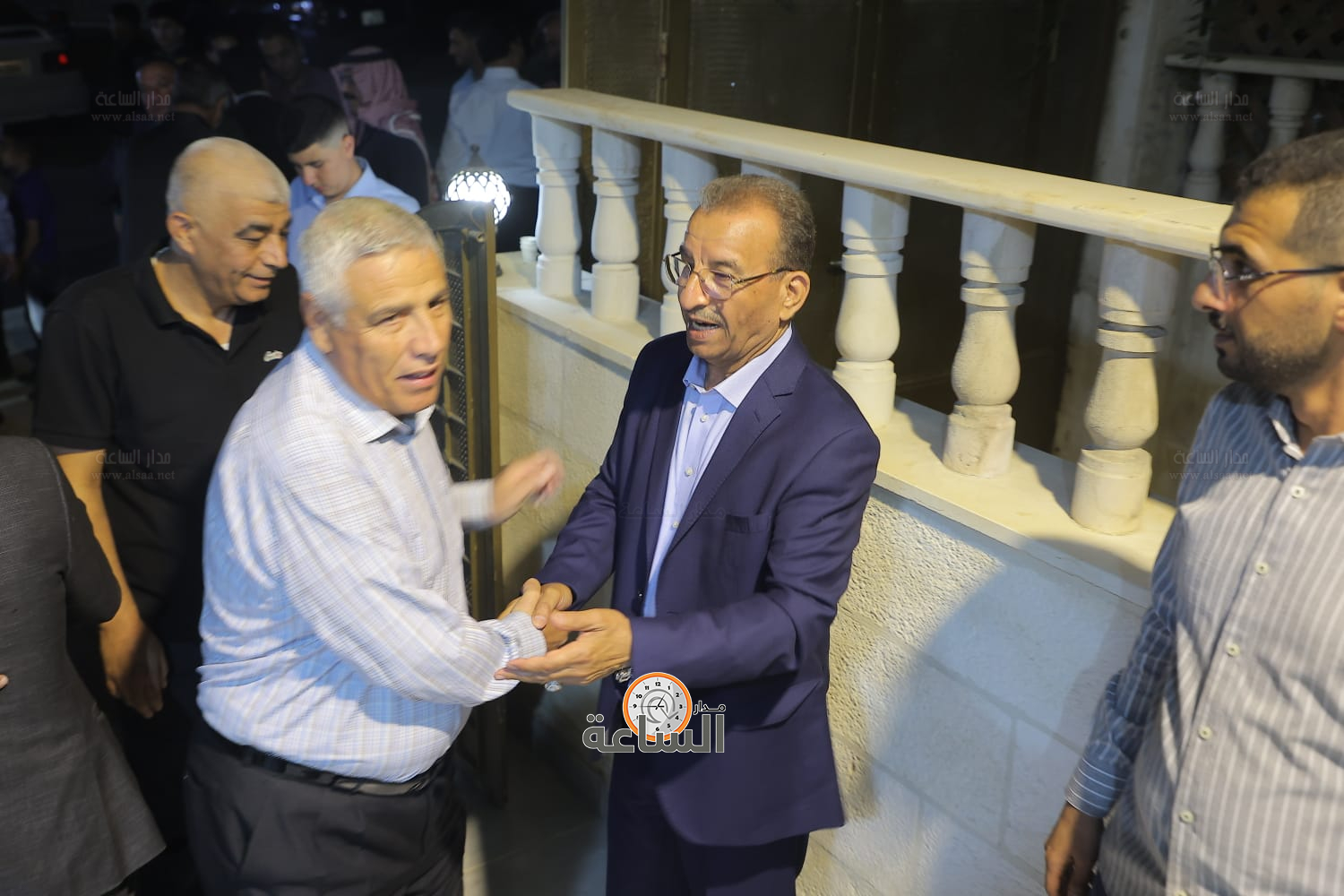 Madar Al-Saa Images 0.9163639936040643