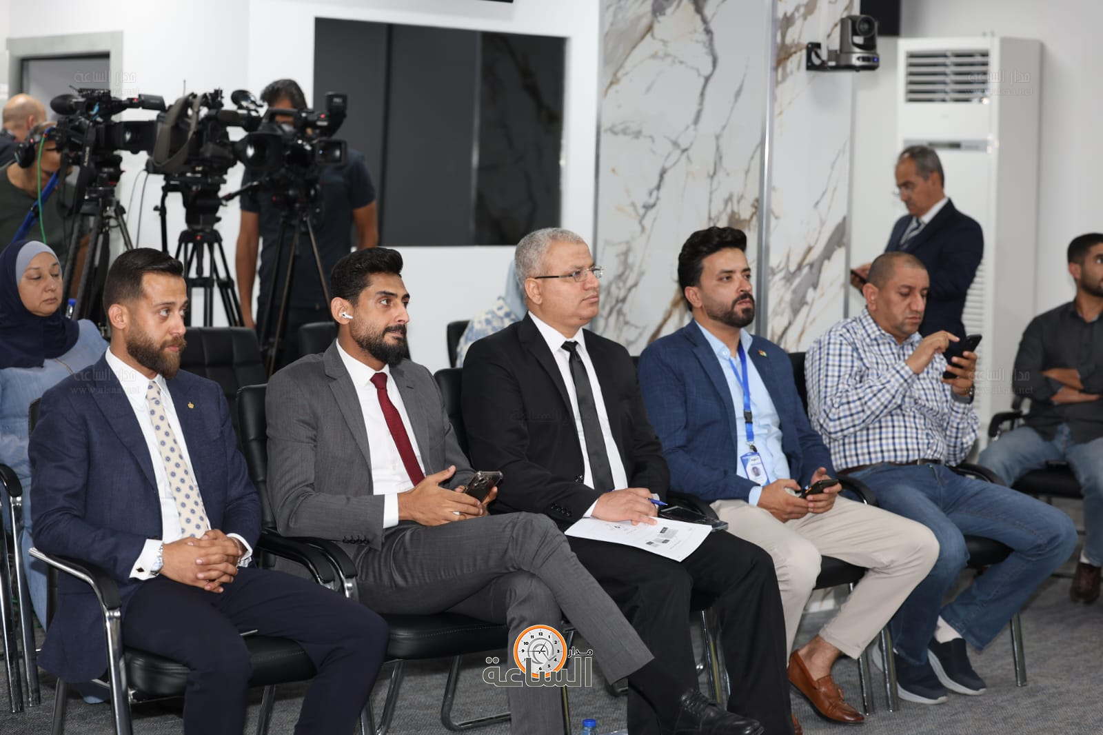 Madar Al-Saa Images 0.1847756418246207