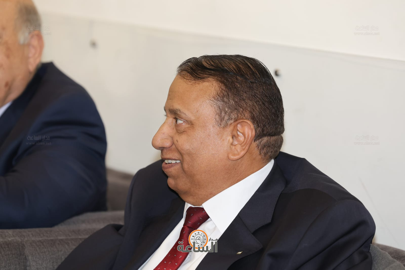 Madar Al-Saa Images 0.04387633346917197