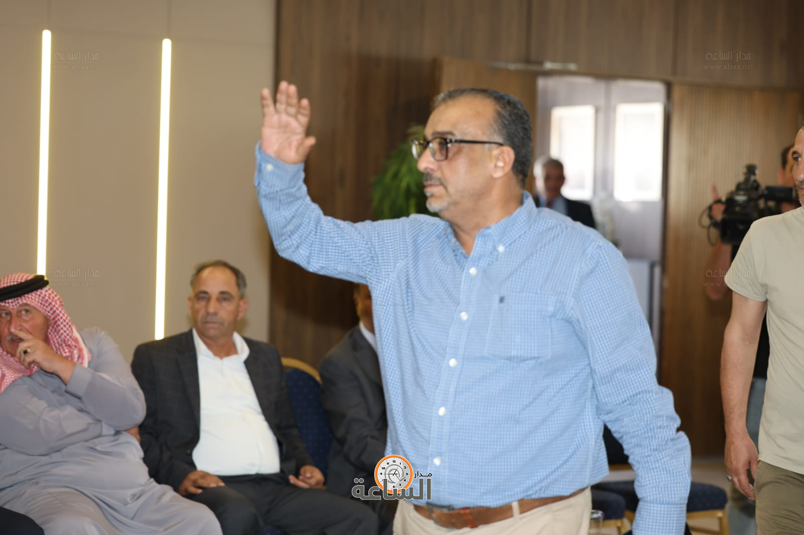 Madar Al-Saa Images 0.3532281786745096