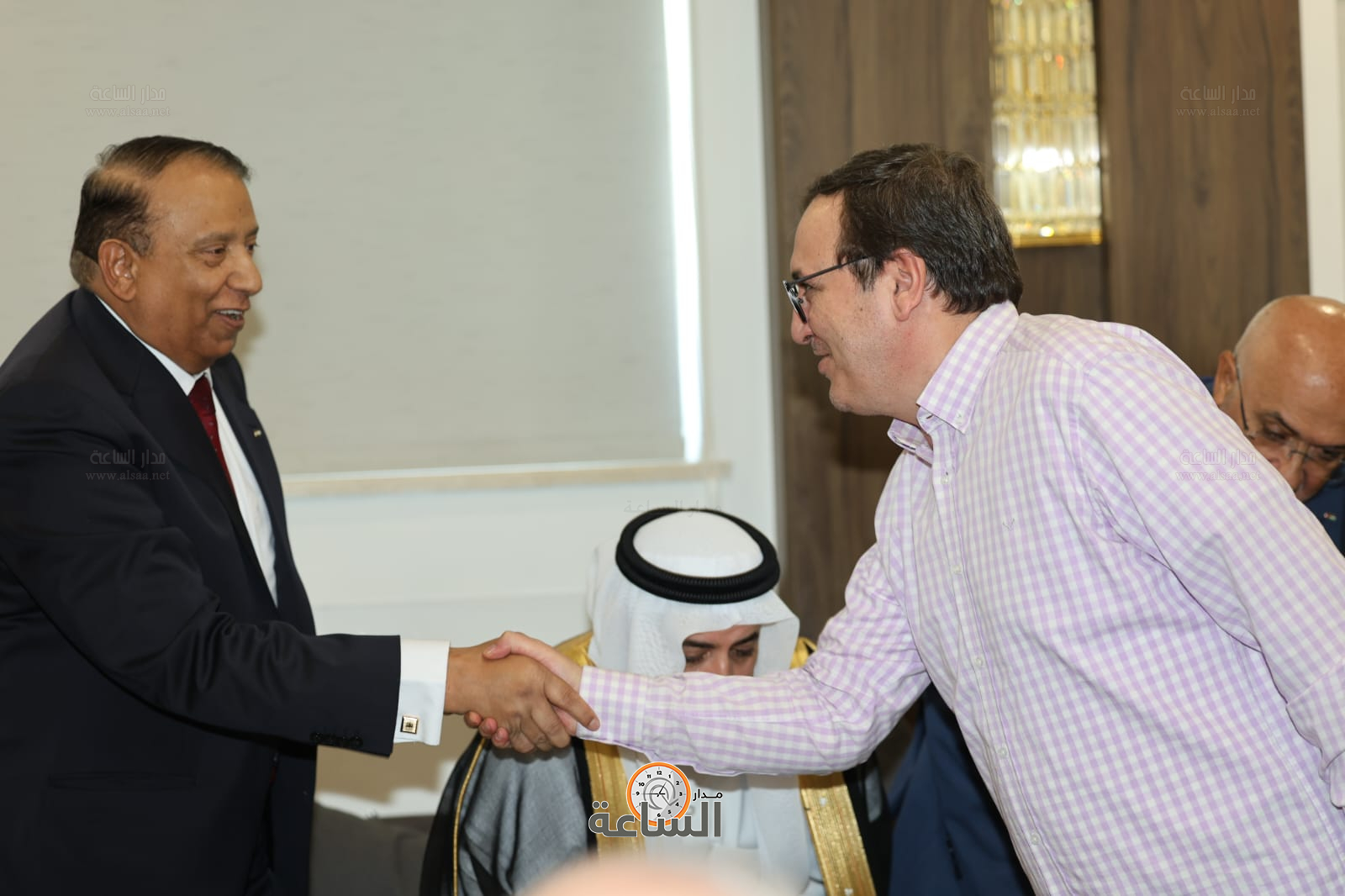 Madar Al-Saa Images 0.743400979977297