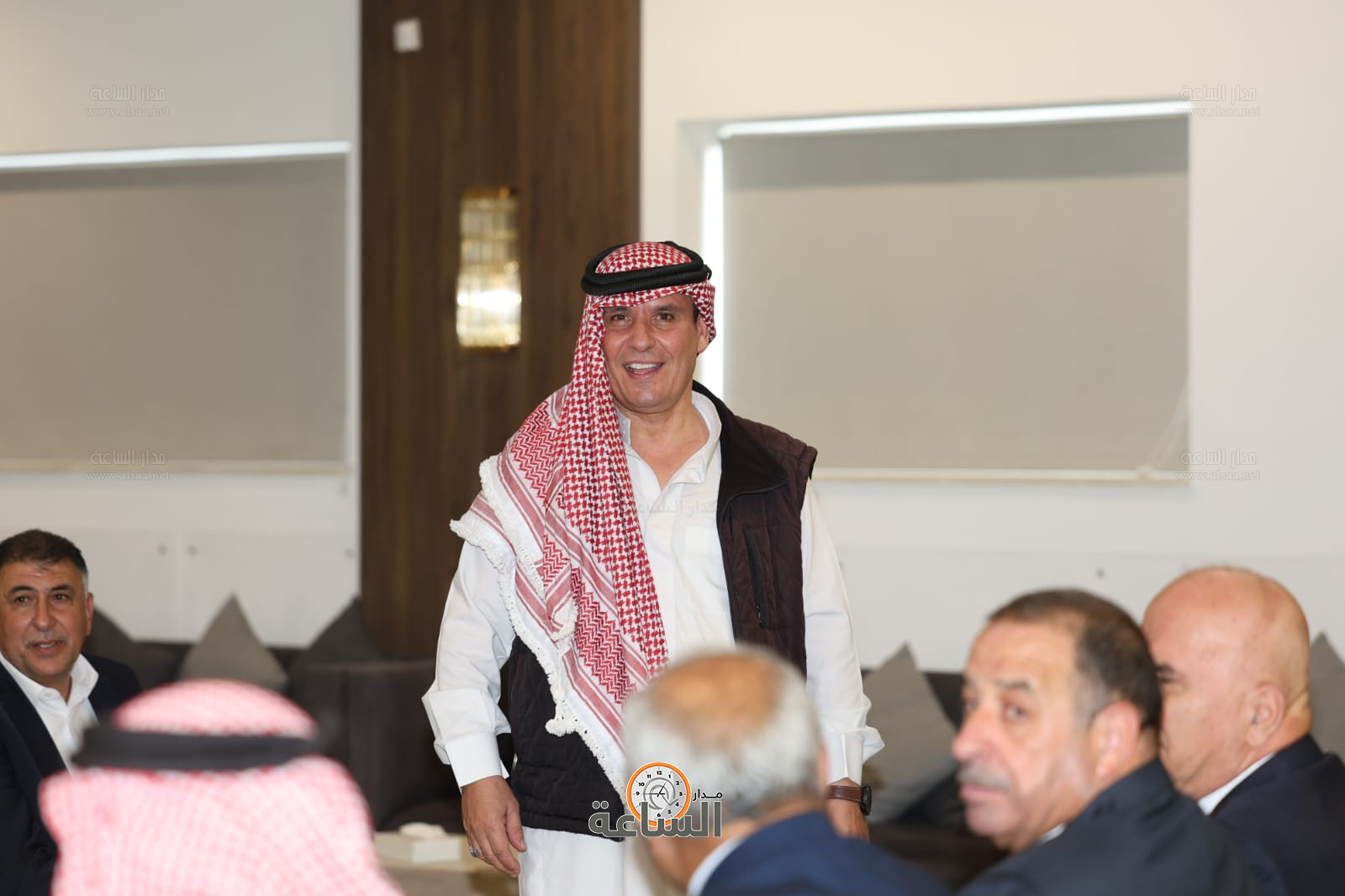 Madar Al-Saa Images 0.8430696679153724