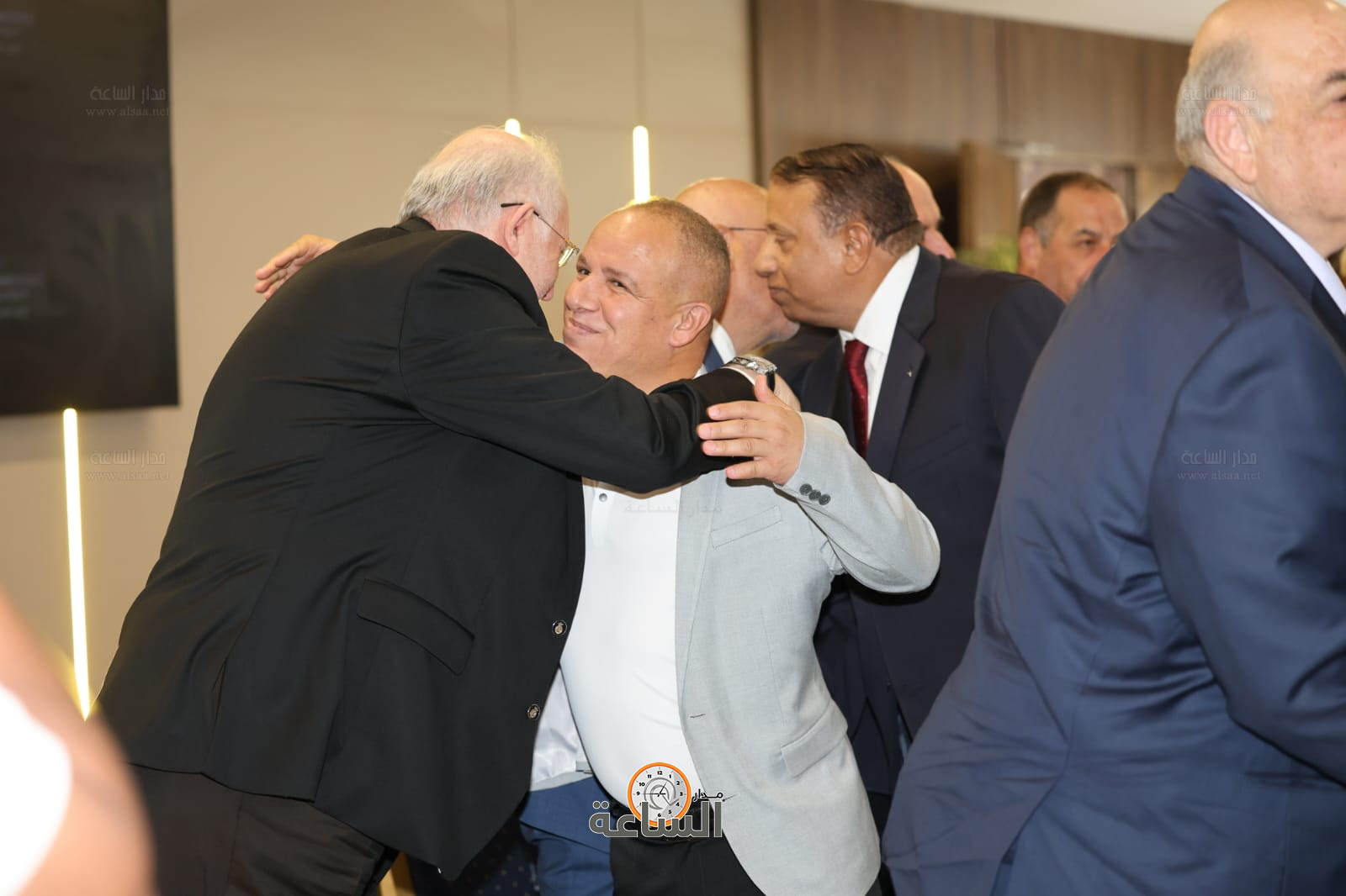 Madar Al-Saa Images 0.9465727174718719