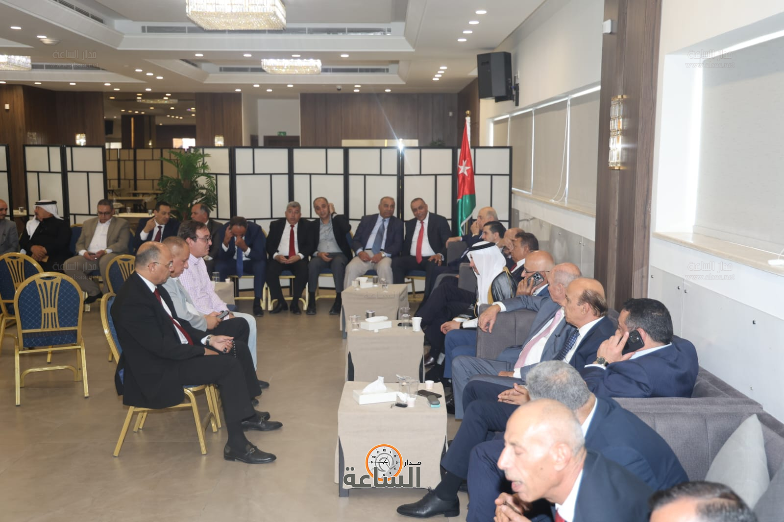 Madar Al-Saa Images 0.040437941637268215