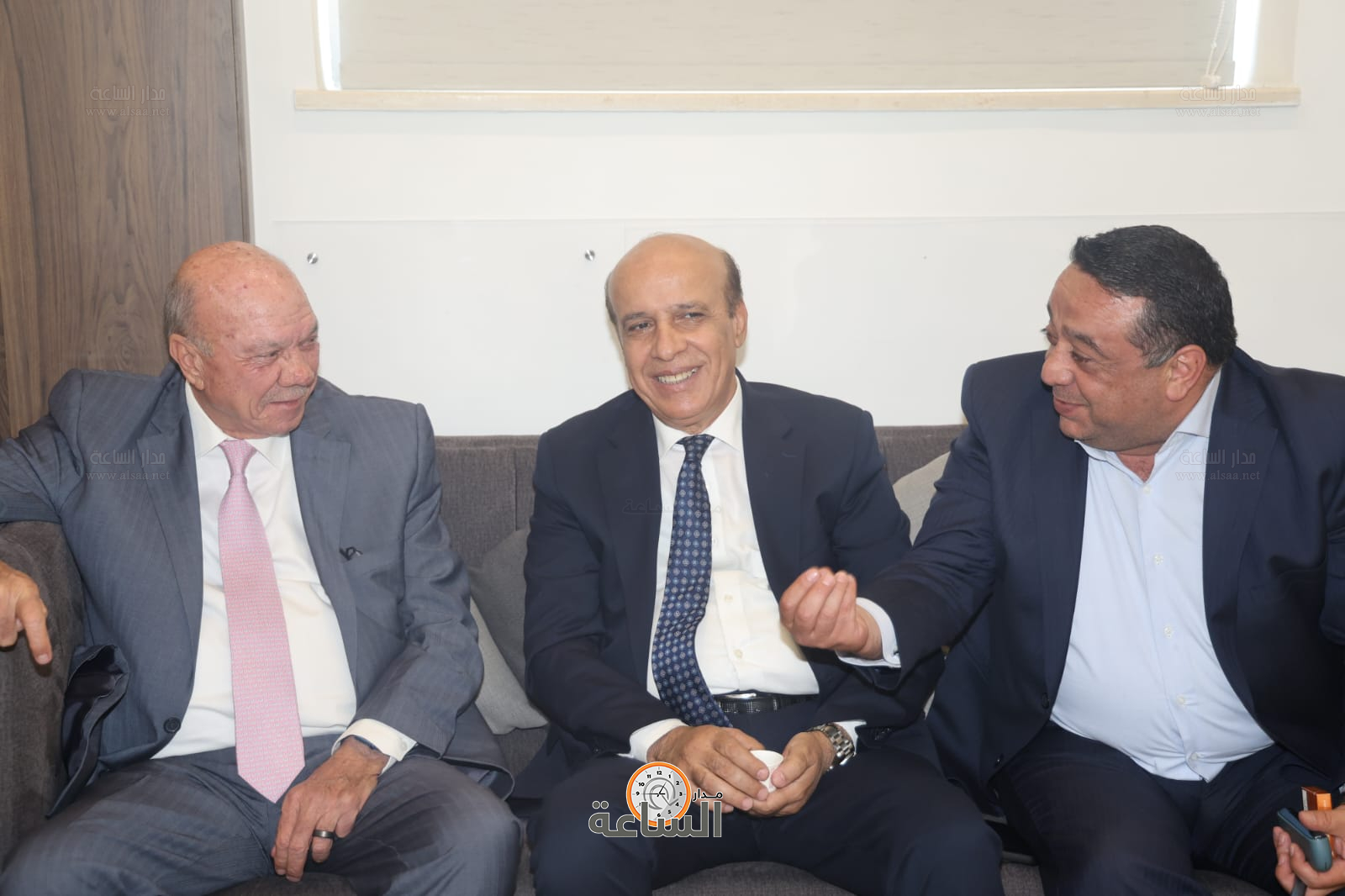 Madar Al-Saa Images 0.5132902614564631