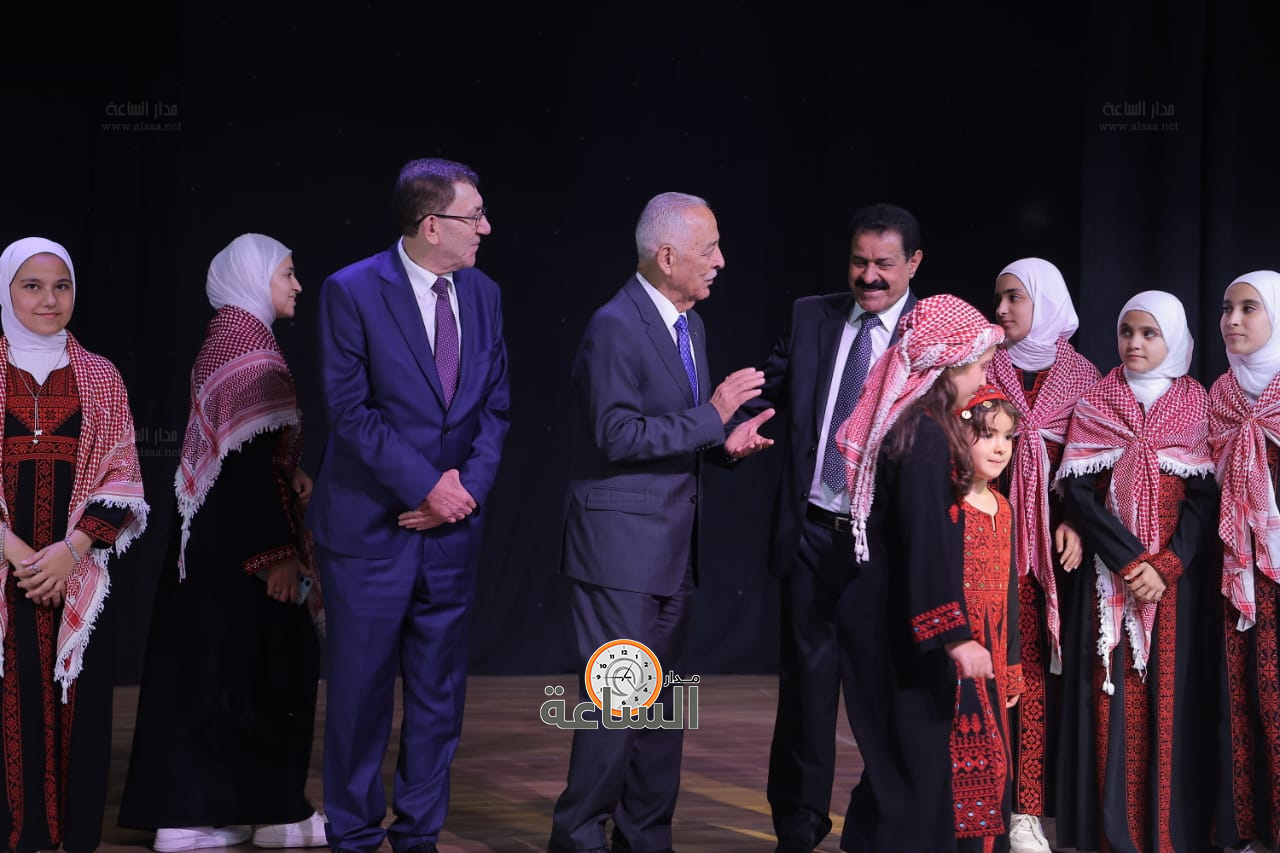 Madar Al-Saa Images 0.31295395625380795