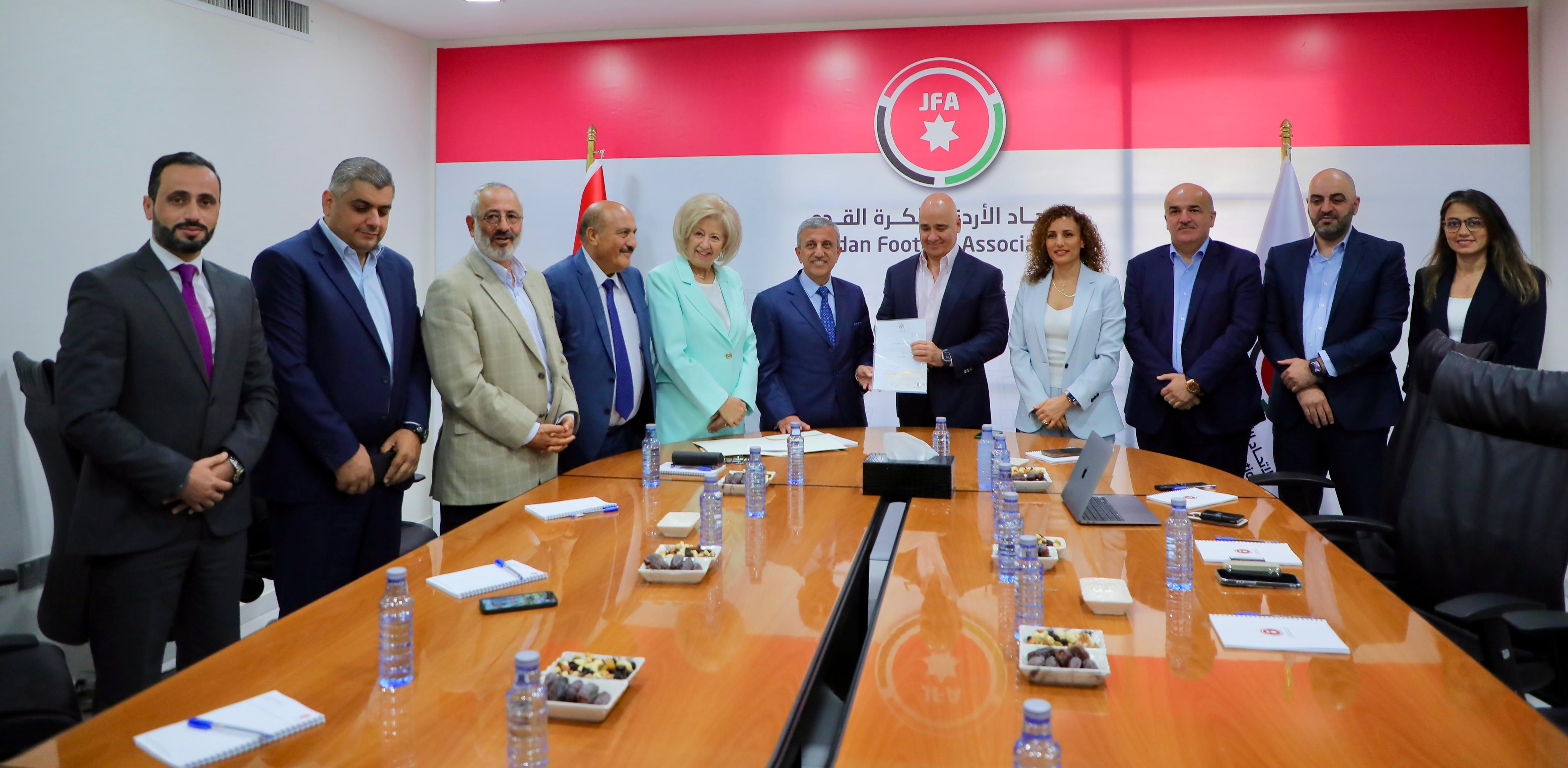 Madar Al-Saa Images 0.5221937636234348