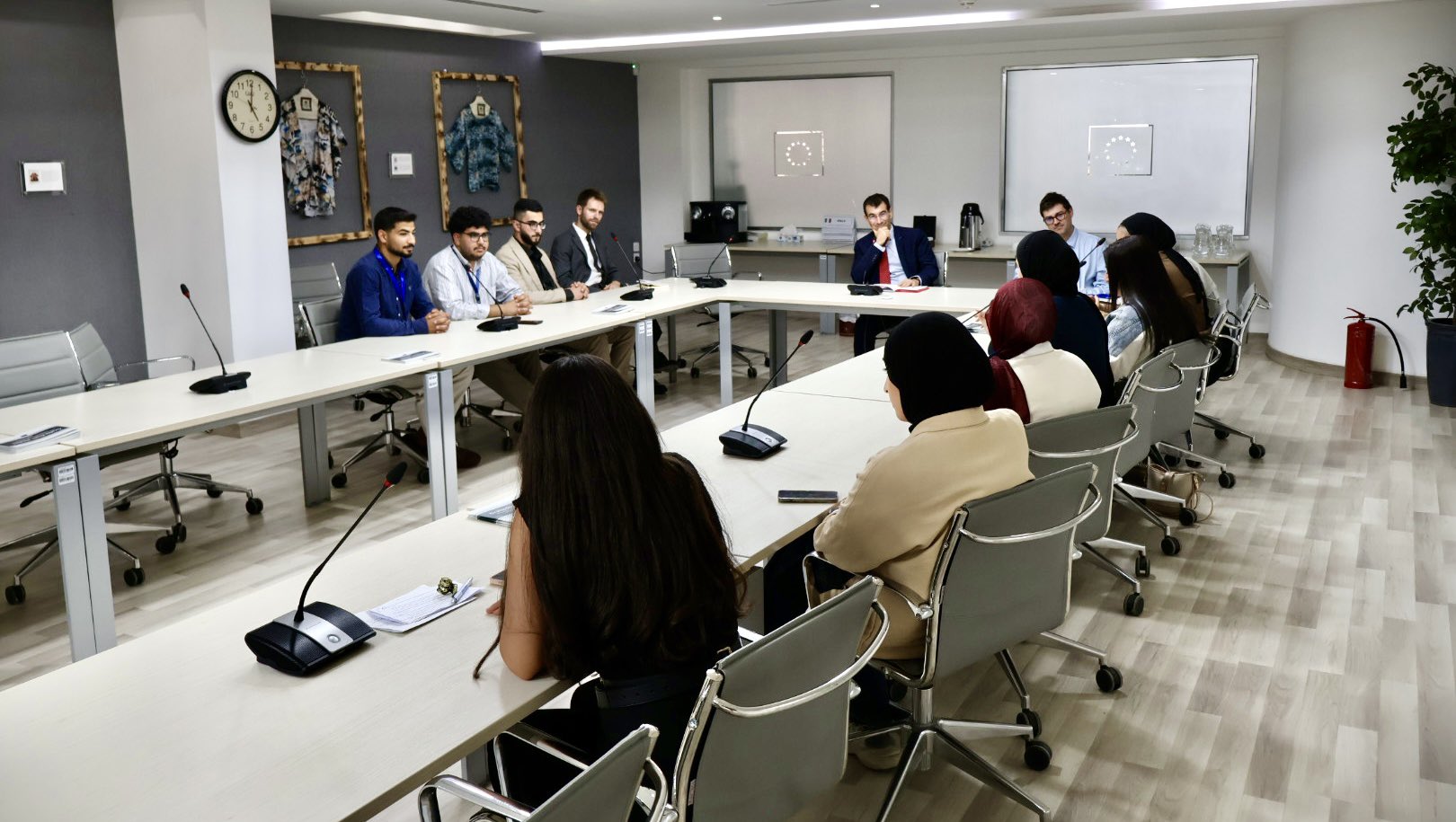 Madar Al-Saa Images 0.31521078491143917