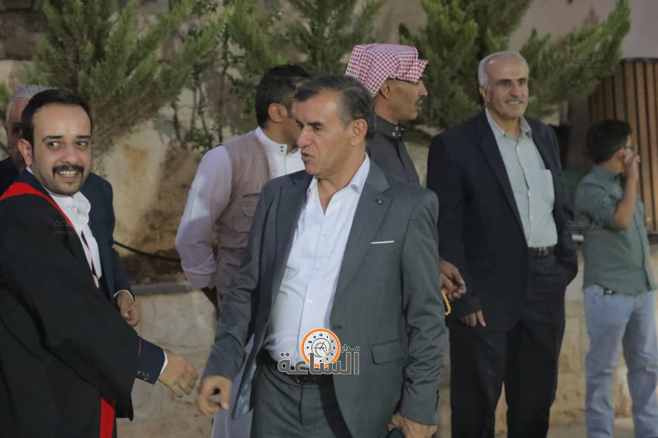 Madar Al-Saa Images 0.3768855008307086