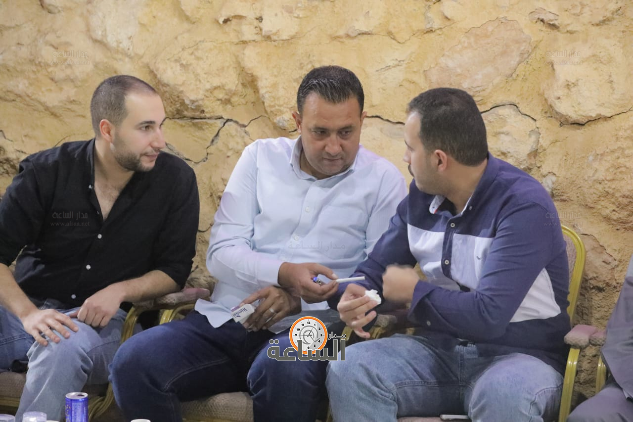 Madar Al-Saa Images 0.9698978642582635