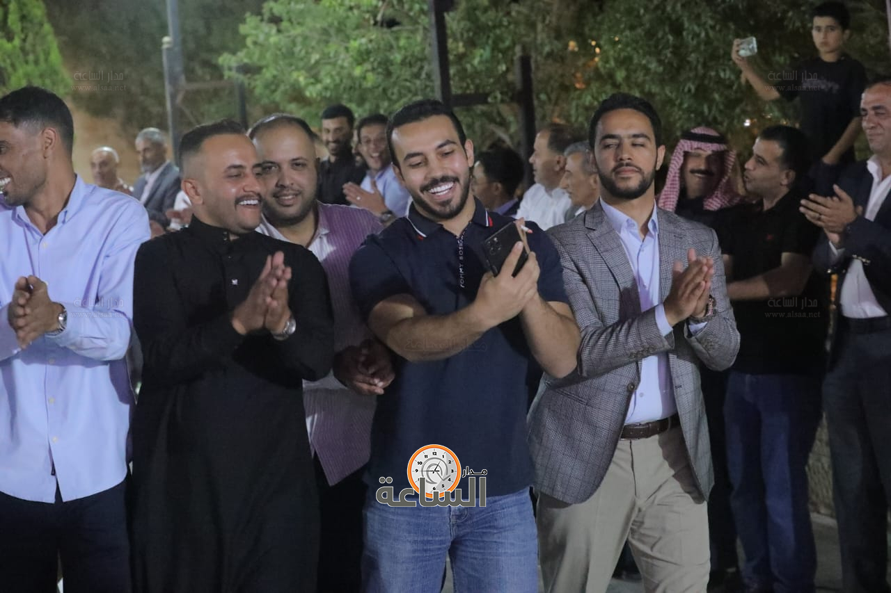 Madar Al-Saa Images 0.797082692583984