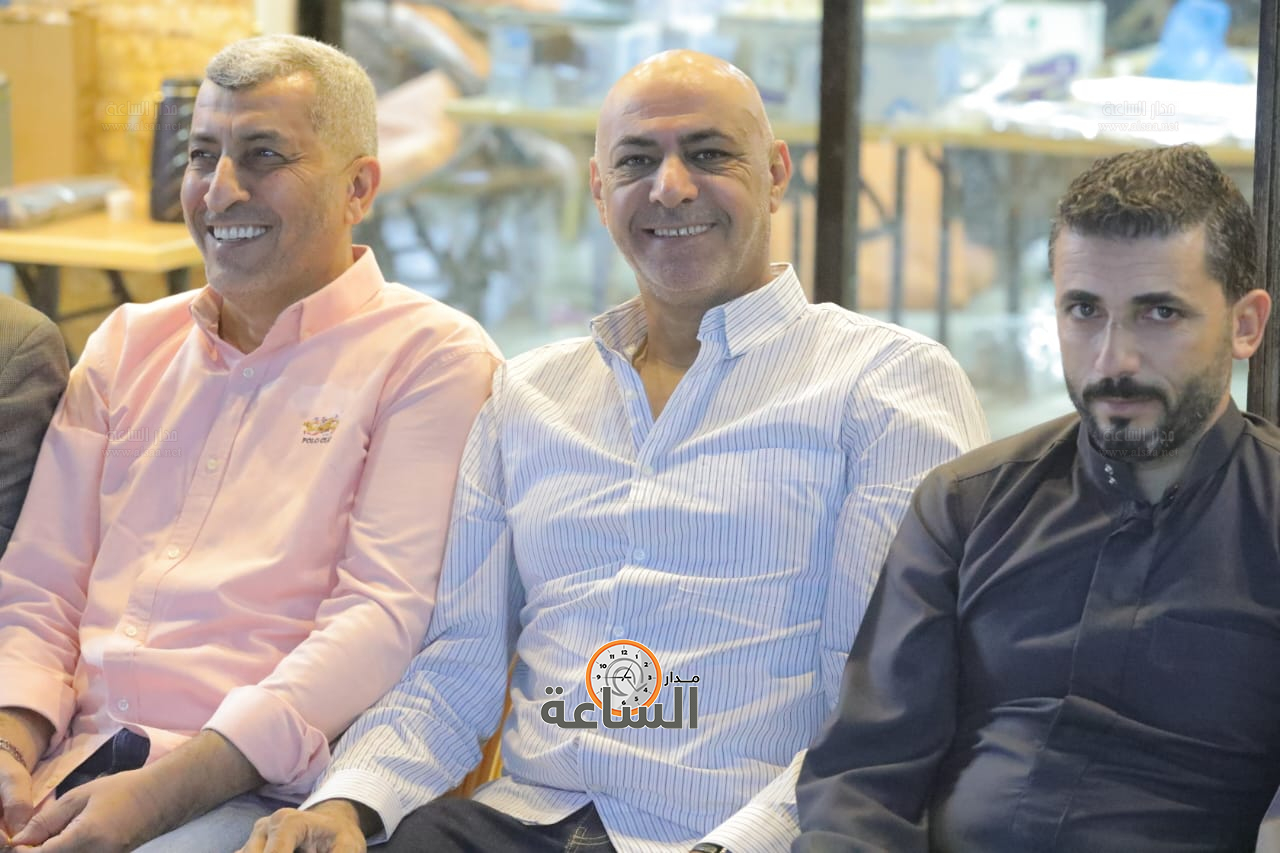 Madar Al-Saa Images 0.4121948932886028