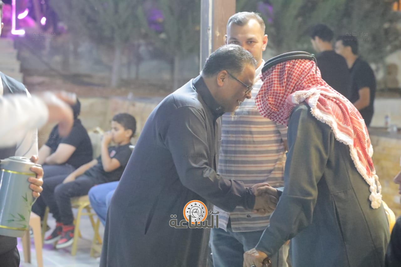 Madar Al-Saa Images 0.0017894315303745856