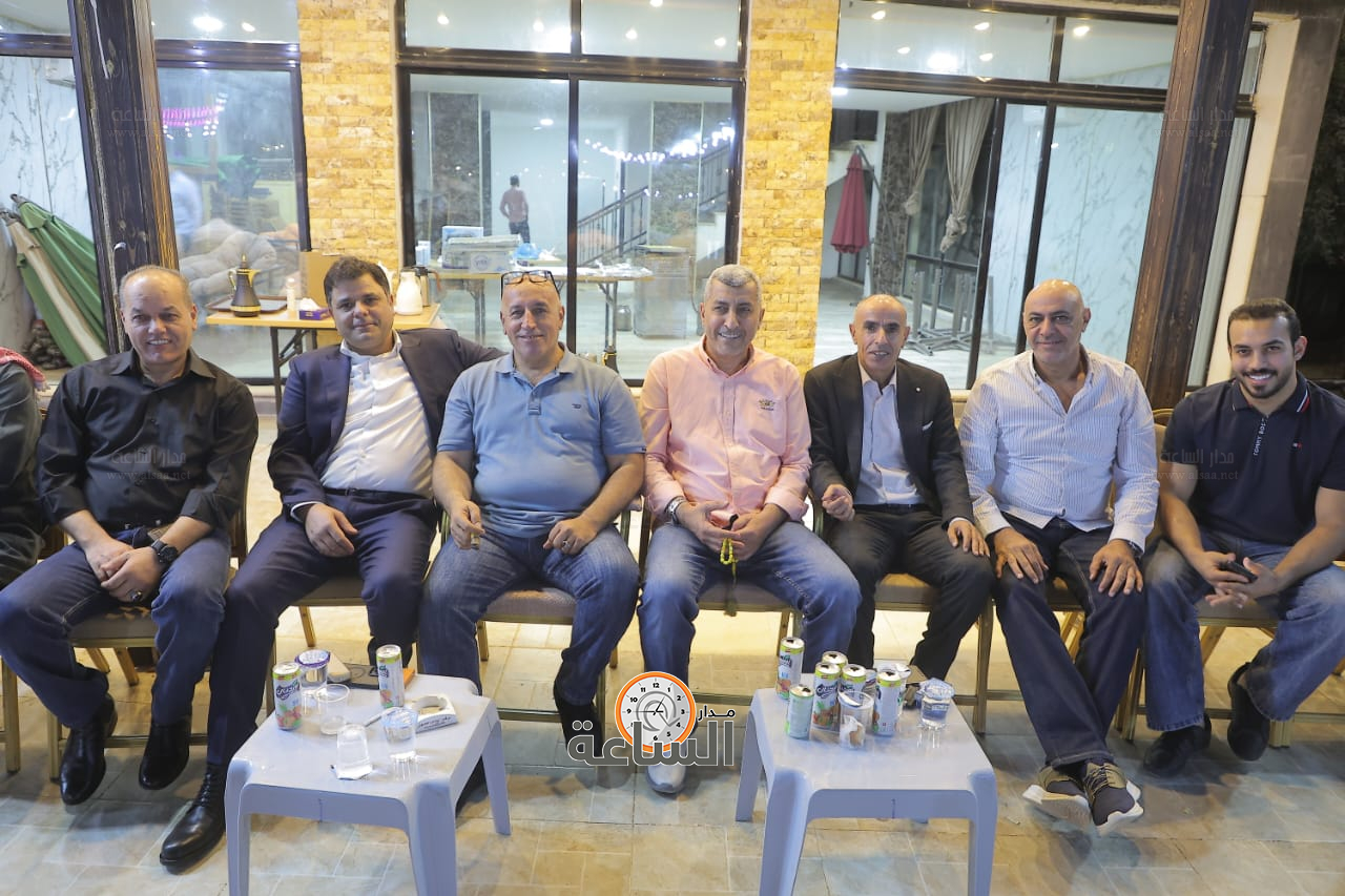 Madar Al-Saa Images 0.576143293978147