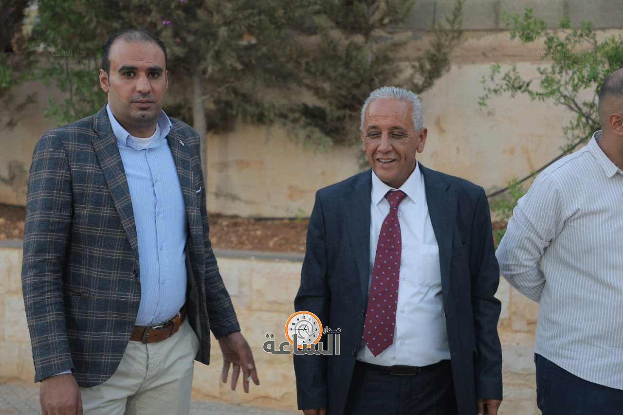 Madar Al-Saa Images 0.7868706240047689