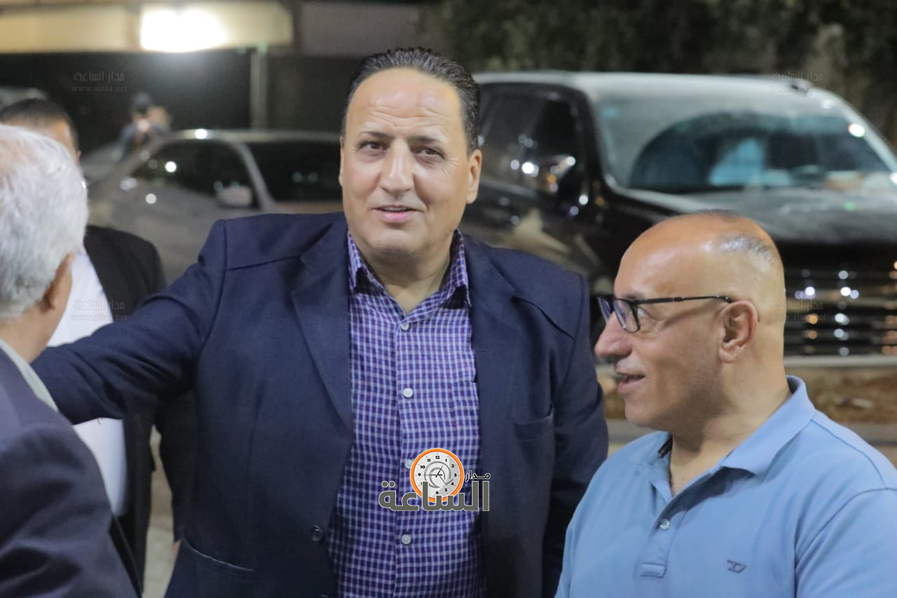 Madar Al-Saa Images 0.9817094155666726