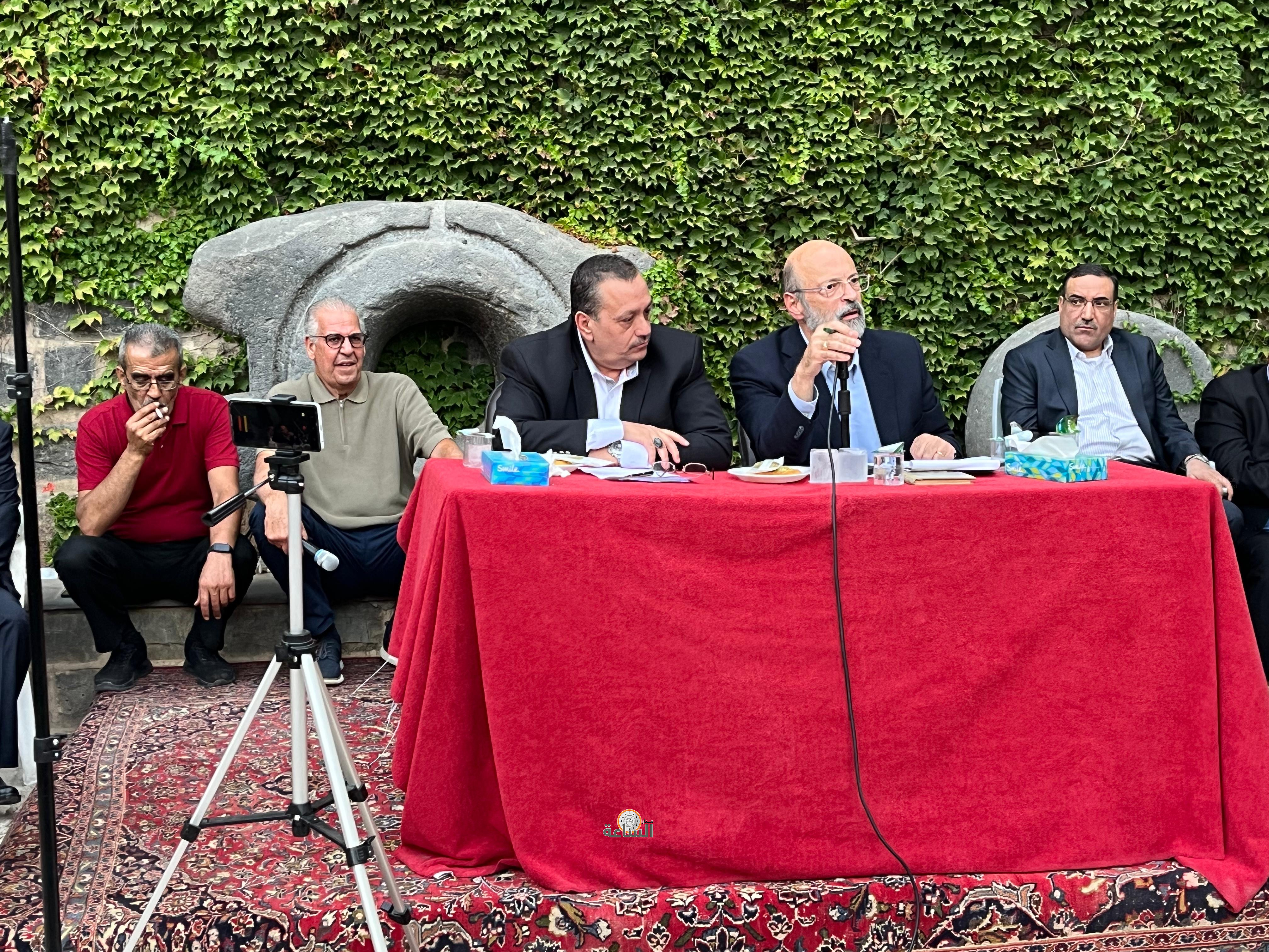 Madar Al-Saa Images 0.3906958344971202