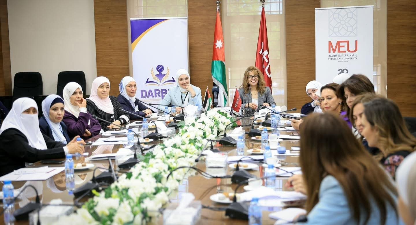 Madar Al-Saa Images 0.9257019372237197