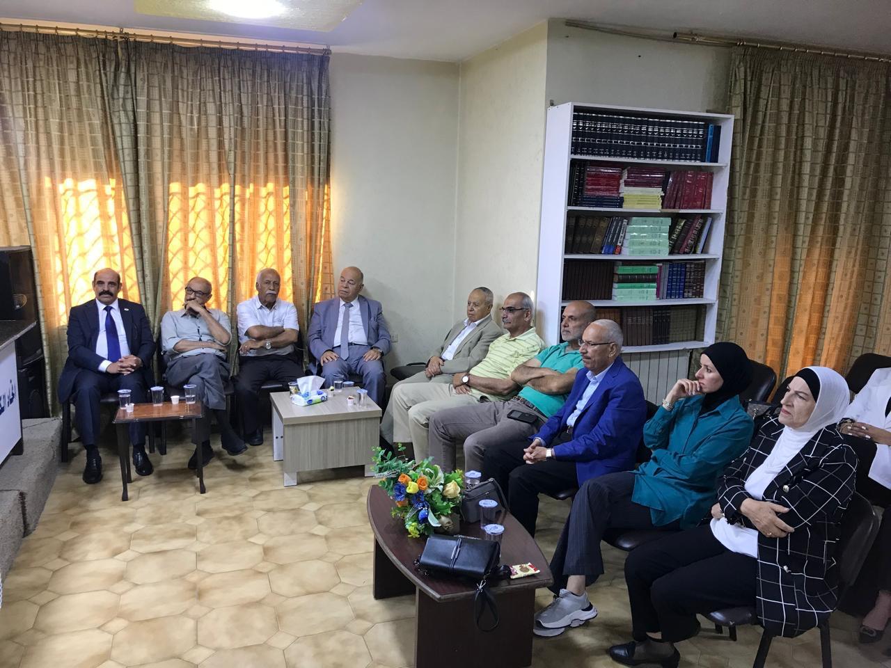 Madar Al-Saa Images 0.8815702211946066