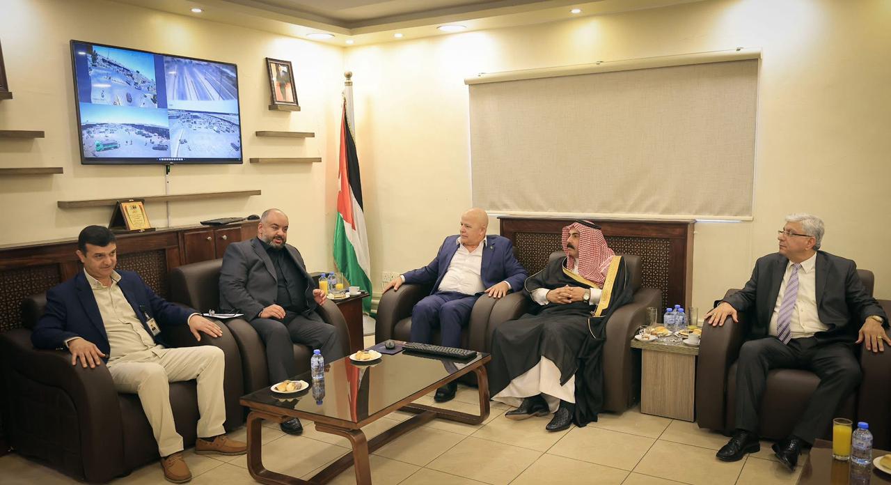 Madar Al-Saa Images 0.9811563924563853