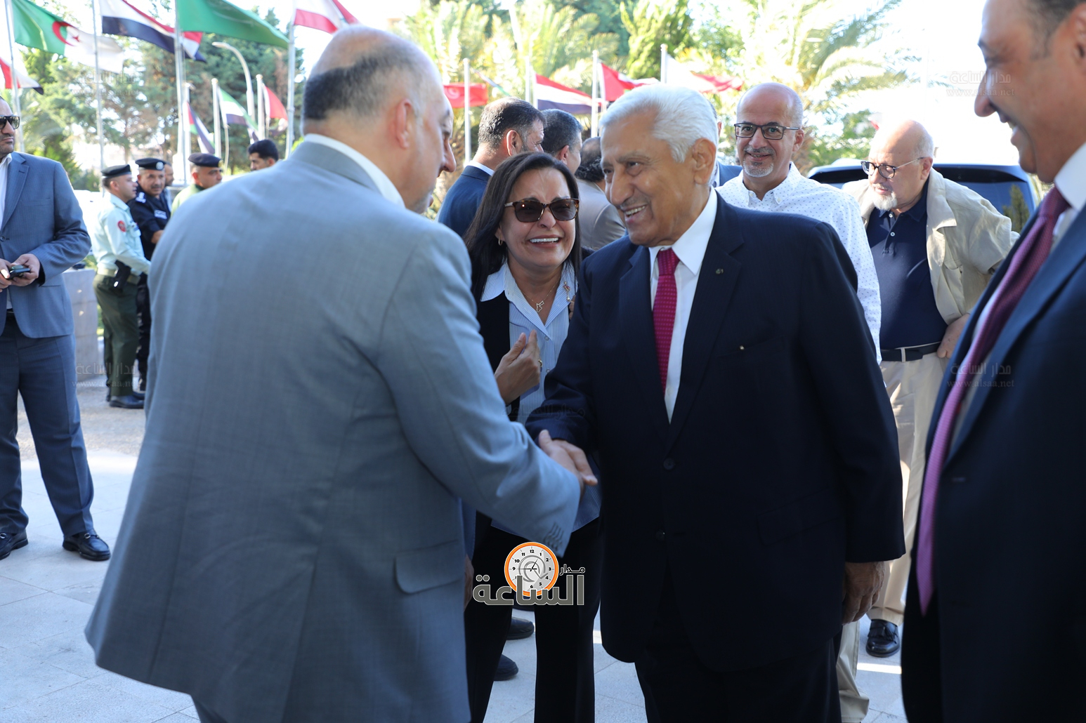 Madar Al-Saa Images 0.38352996619968893