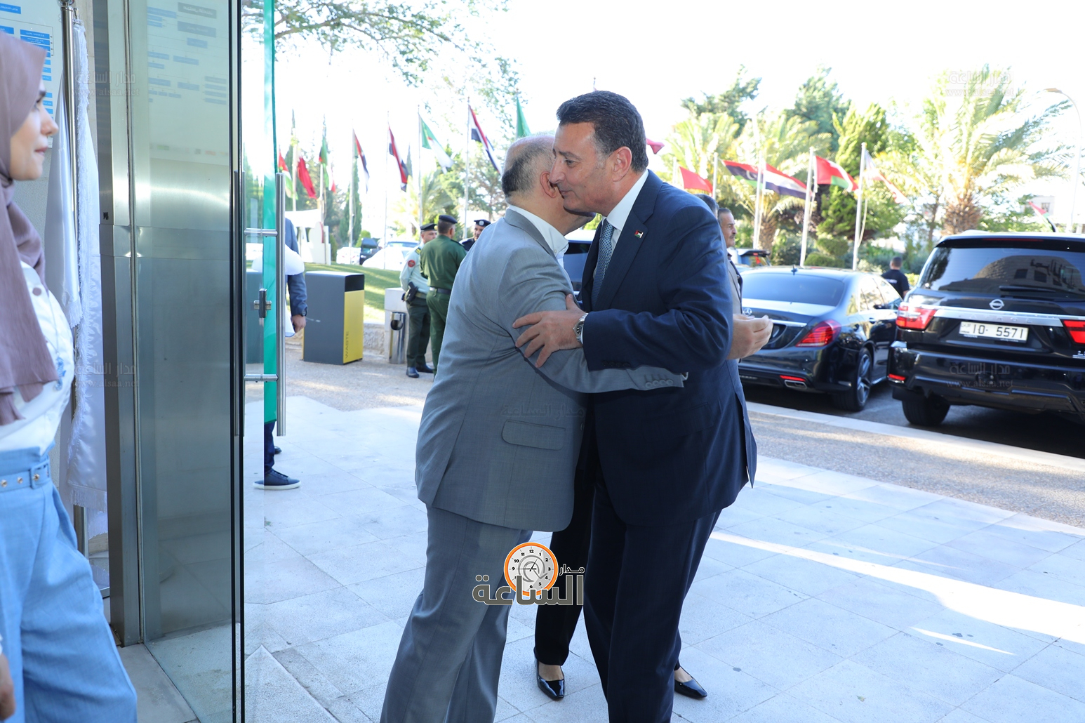 Madar Al-Saa Images 0.7076661072688449