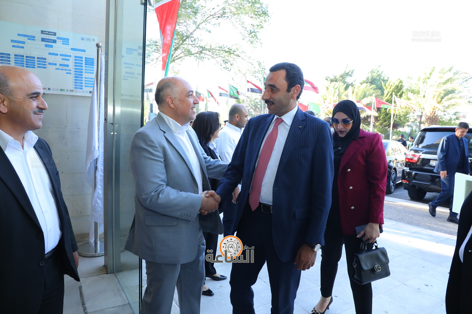 Madar Al-Saa Images 0.3817546663295569