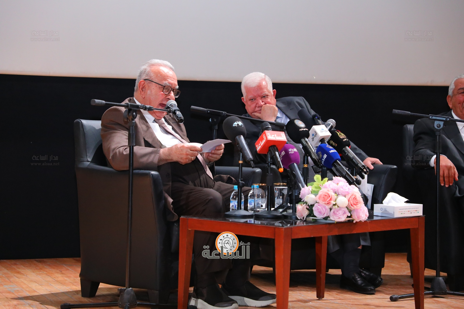 Madar Al-Saa Images 0.2244423661584345