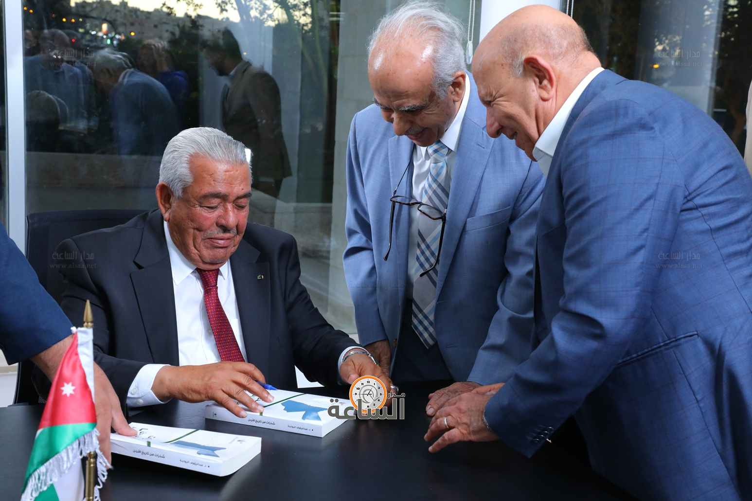 Madar Al-Saa Images 0.956861486552571