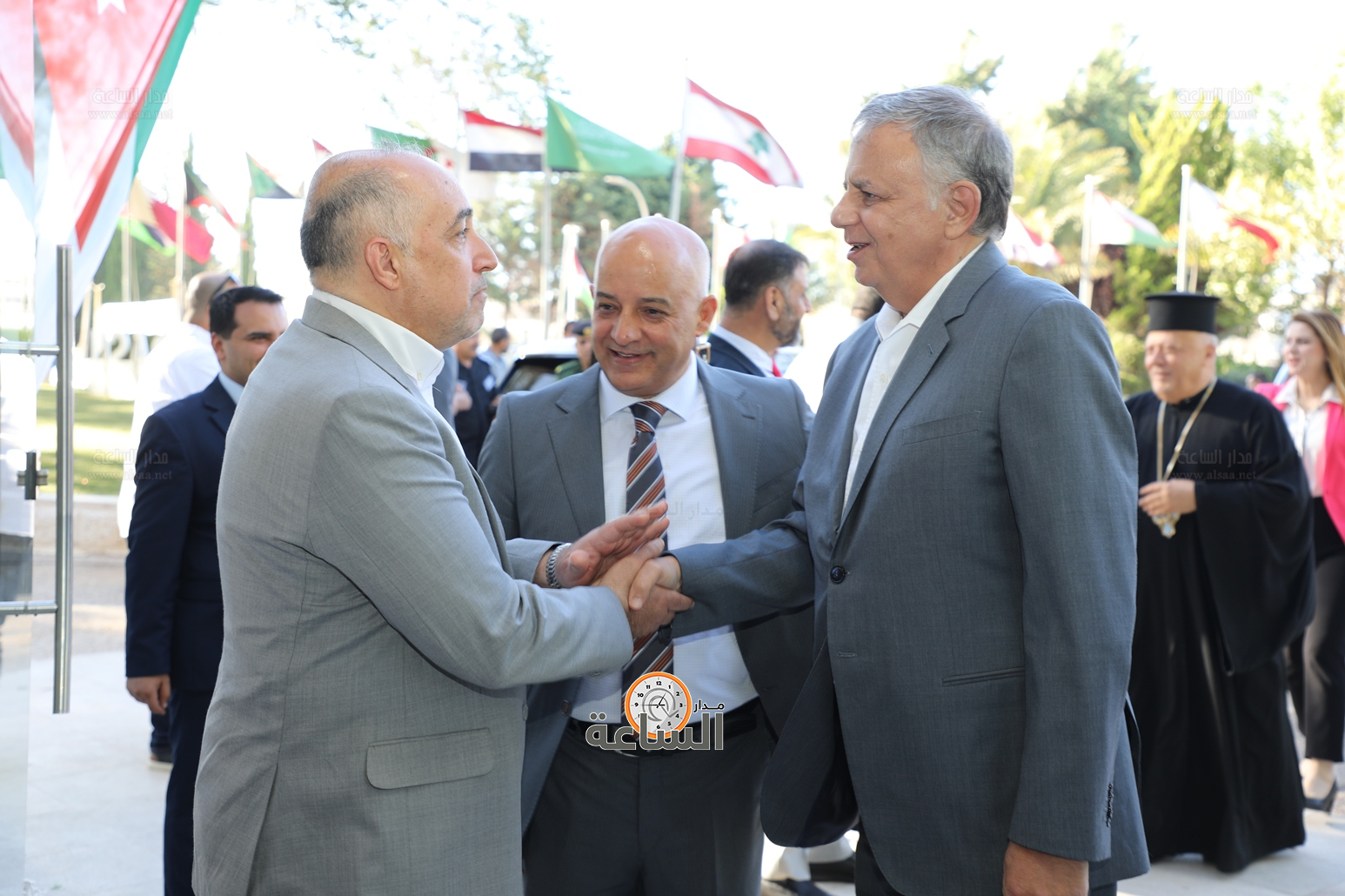 Madar Al-Saa Images 0.6811213716236455