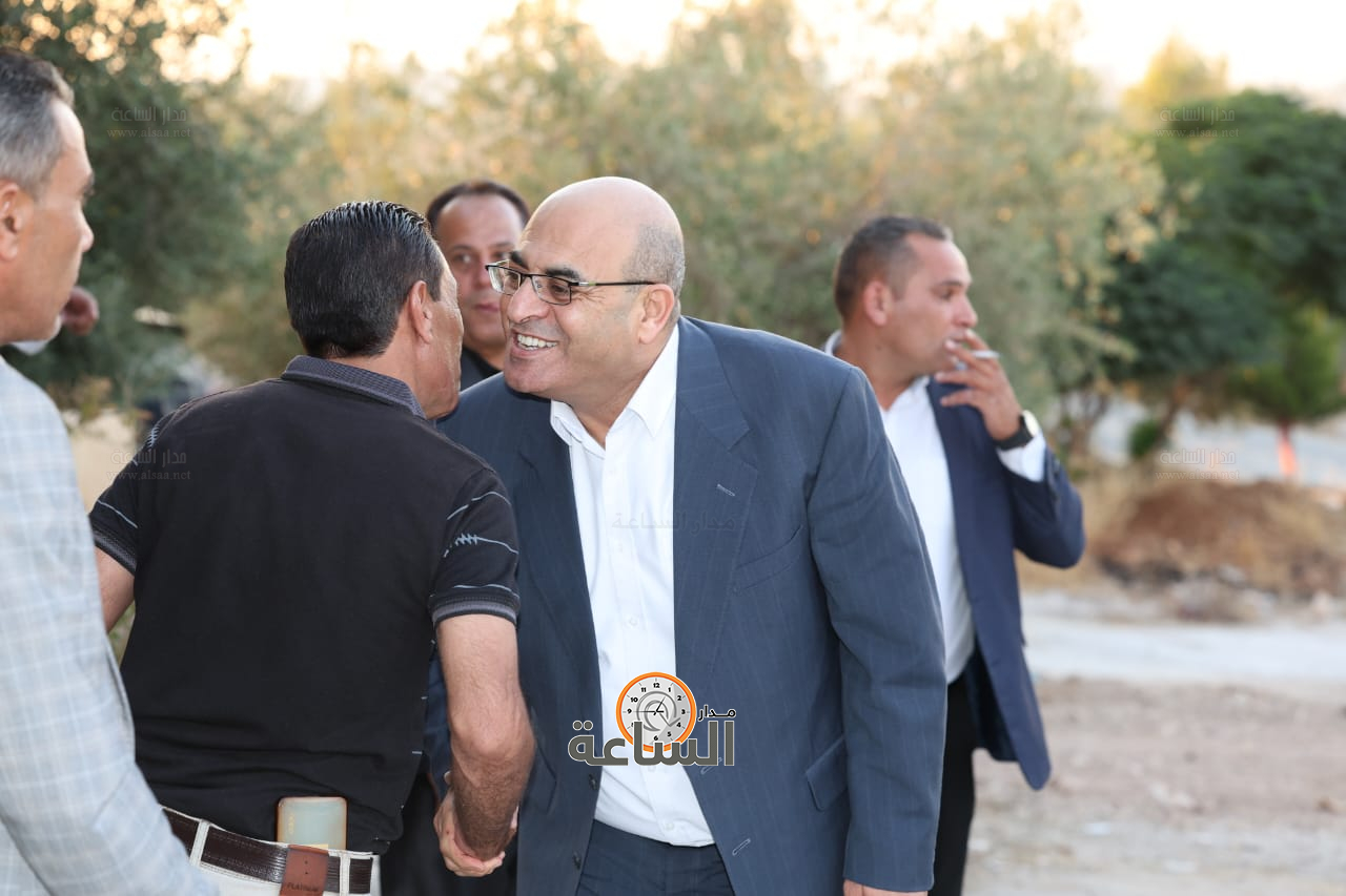 Madar Al-Saa Images 0.554428350713396