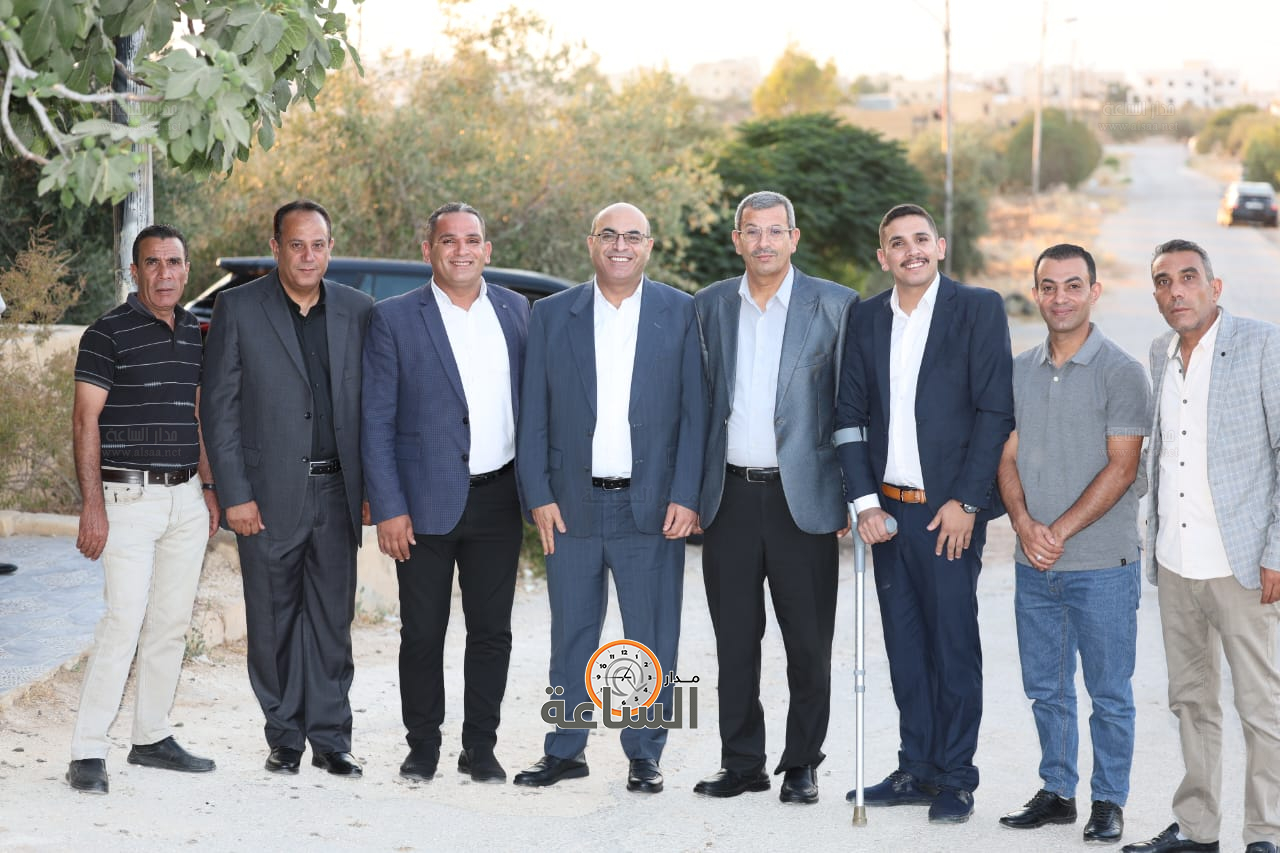 Madar Al-Saa Images 0.10421186464566567