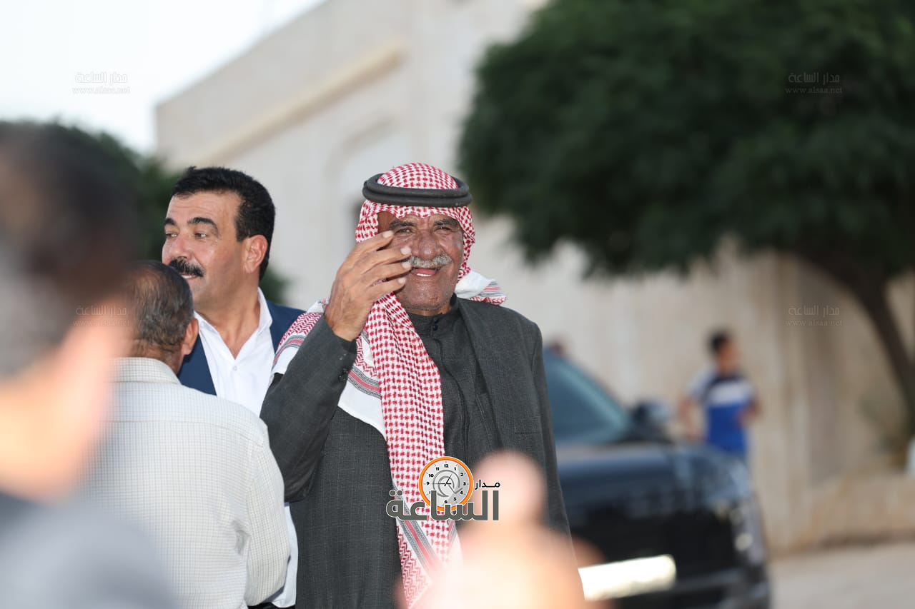 Madar Al-Saa Images 0.5844934663941259