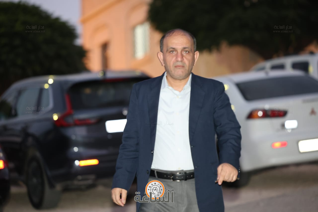 Madar Al-Saa Images 0.4404139480886219