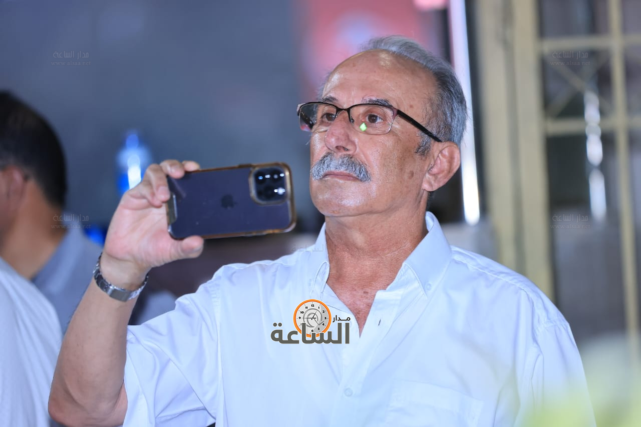 Madar Al-Saa Images 0.6561374191424721