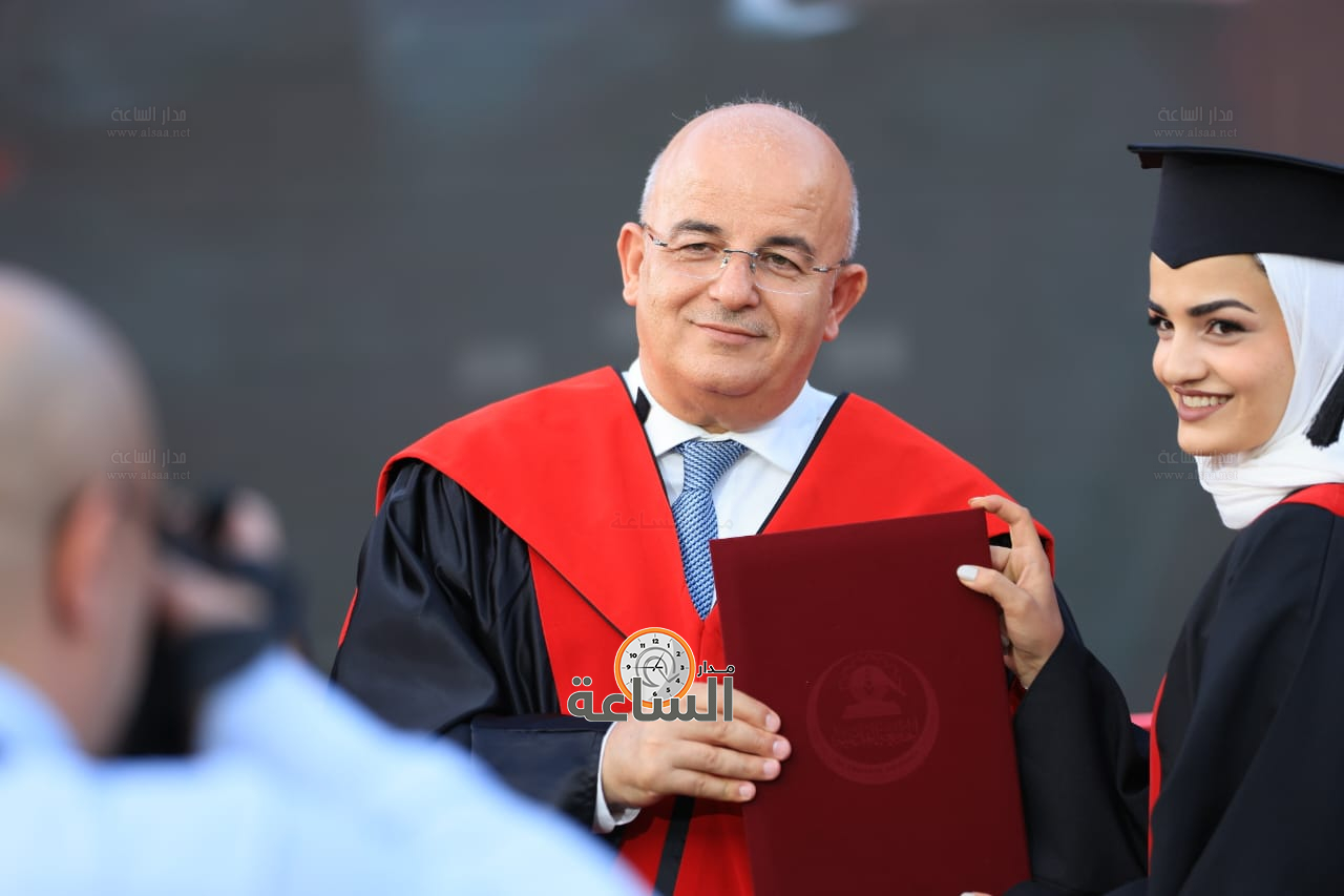 Madar Al-Saa Images 0.4895305846526353